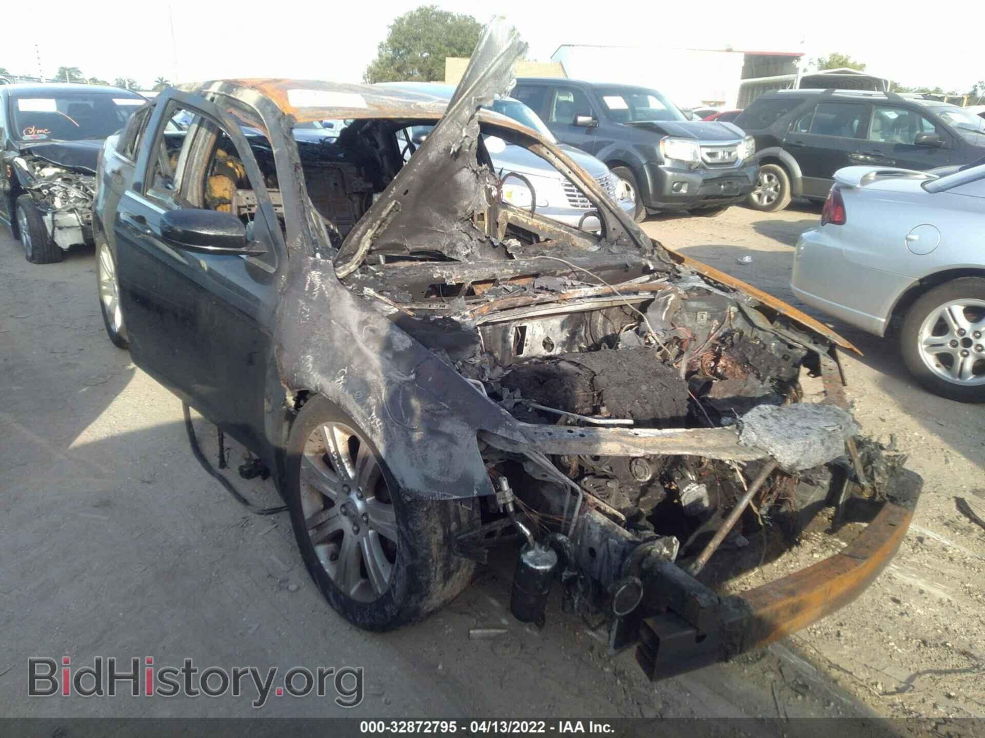 Photo 1C3CCBAB2DN761996 - CHRYSLER 200 2013