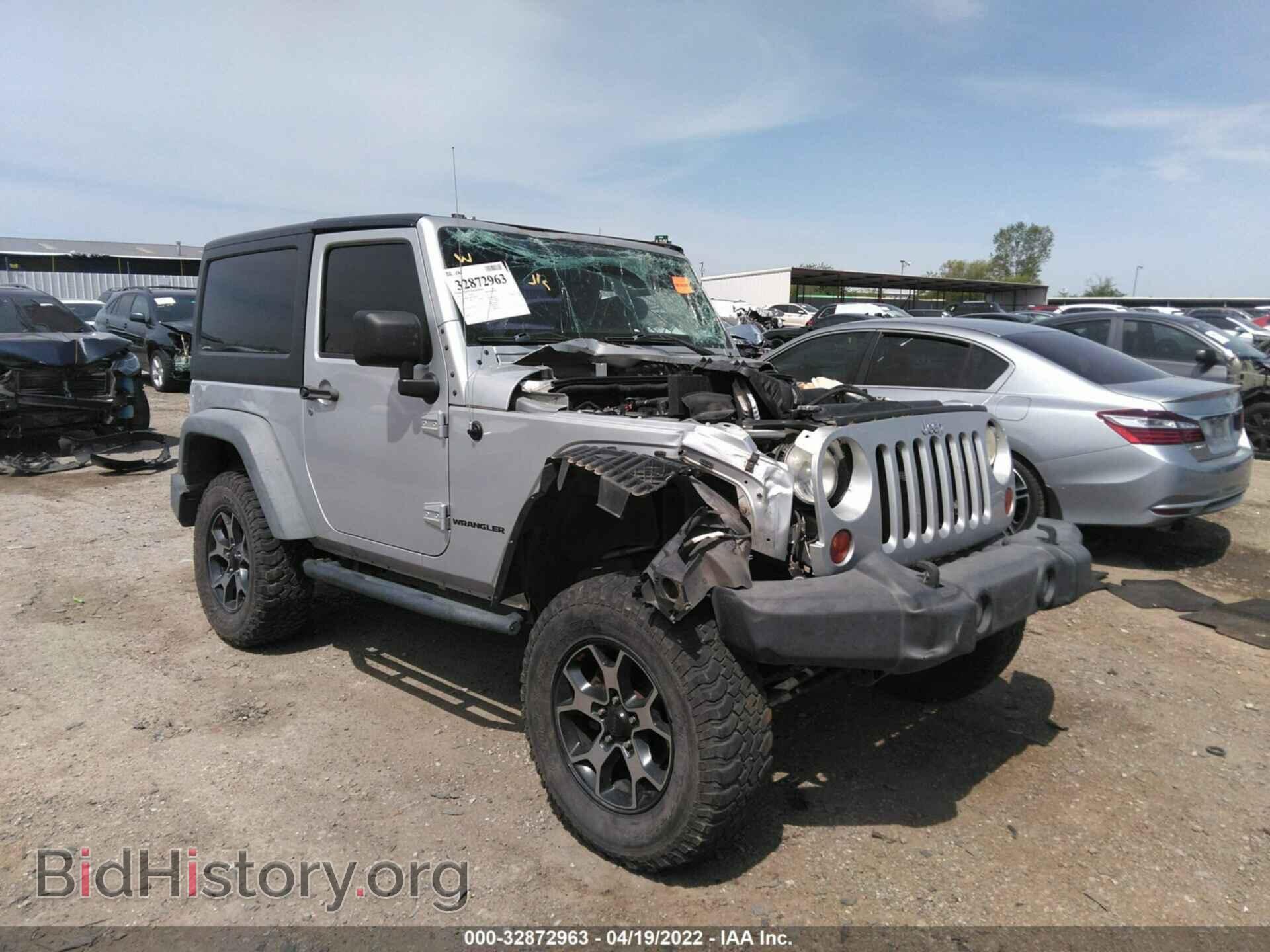 Фотография 1C4BJWCG8CL106670 - JEEP WRANGLER 2012