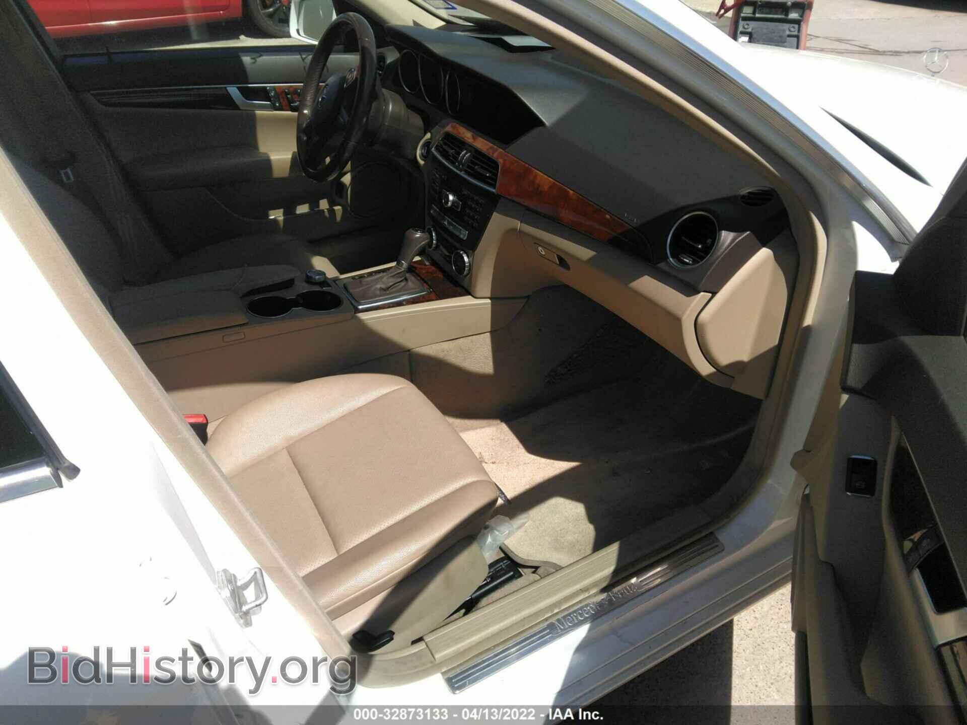 2013 MERCEDES-BENZ C-CLASS - VIN: WDDGF8AB9DR258407 - Фото 5