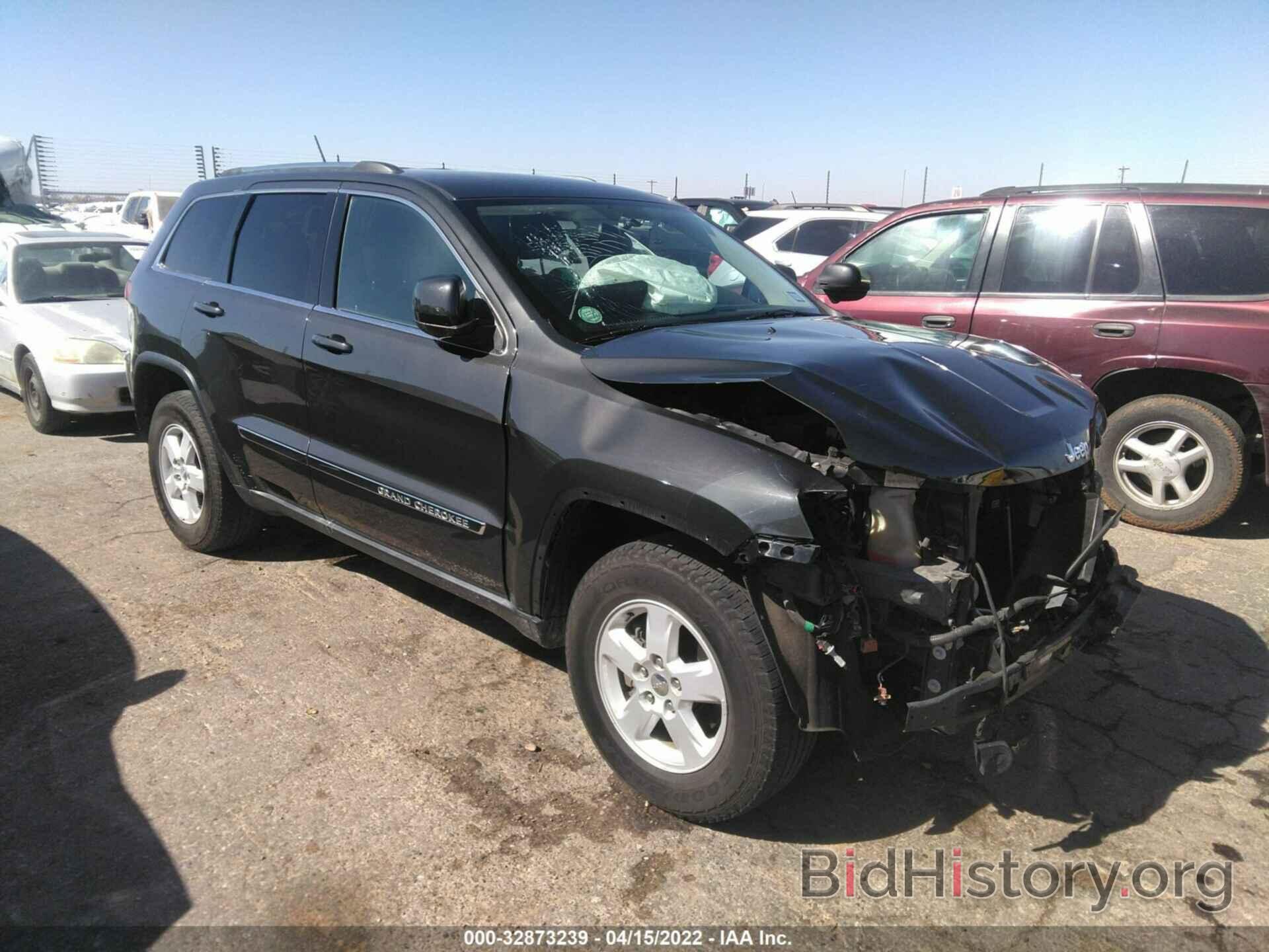 Photo 1J4RR4GG0BC585410 - JEEP GRAND CHEROKEE 2011