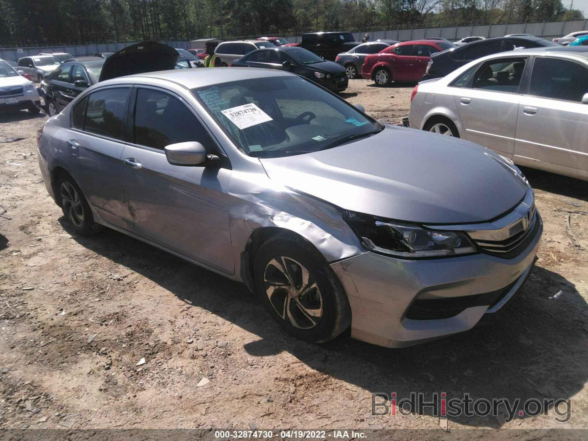 Photo 1HGCR2F36HA258126 - HONDA ACCORD SEDAN 2017