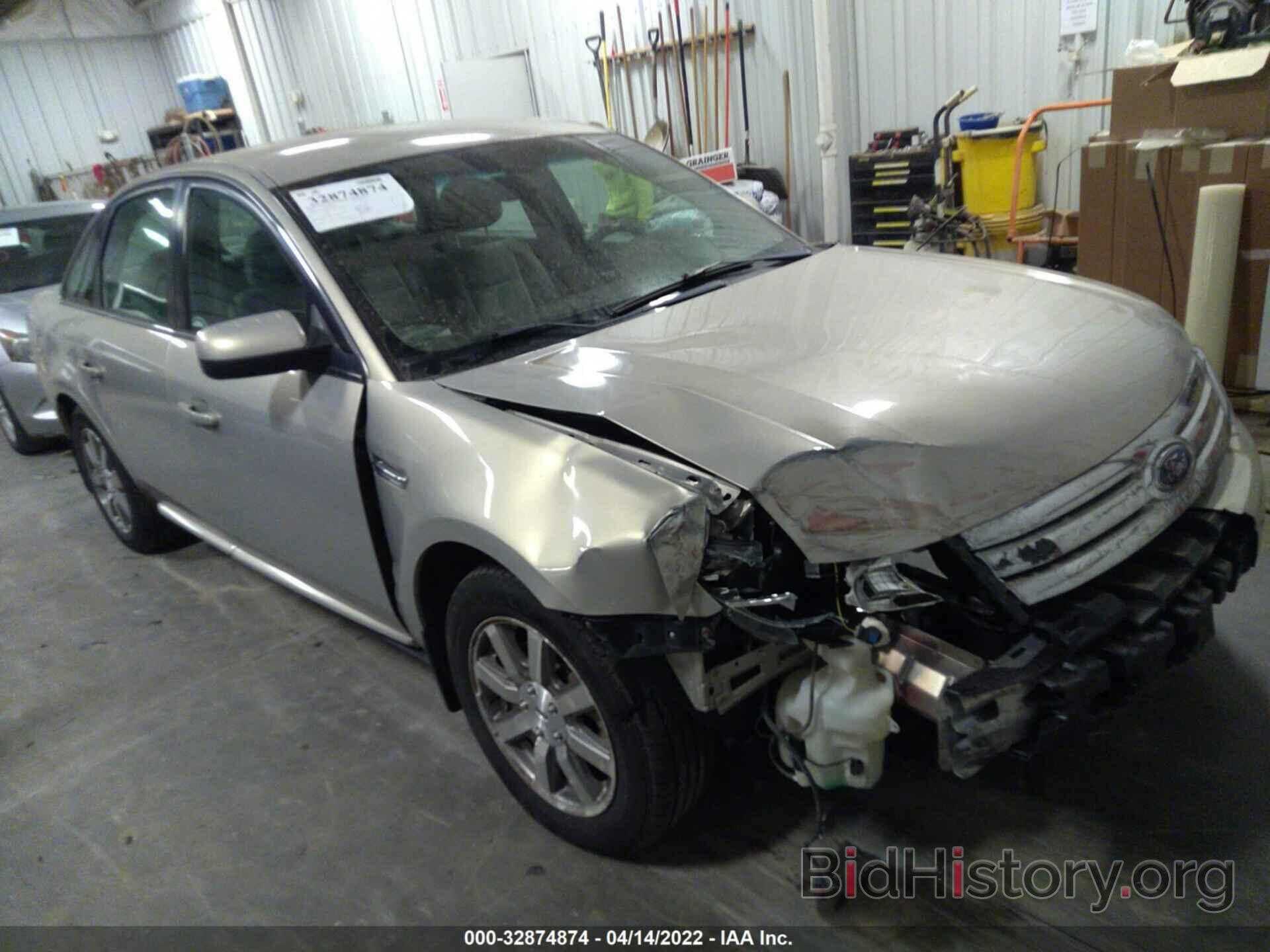 Photo 1FAHP24W69G118072 - FORD TAURUS 2009