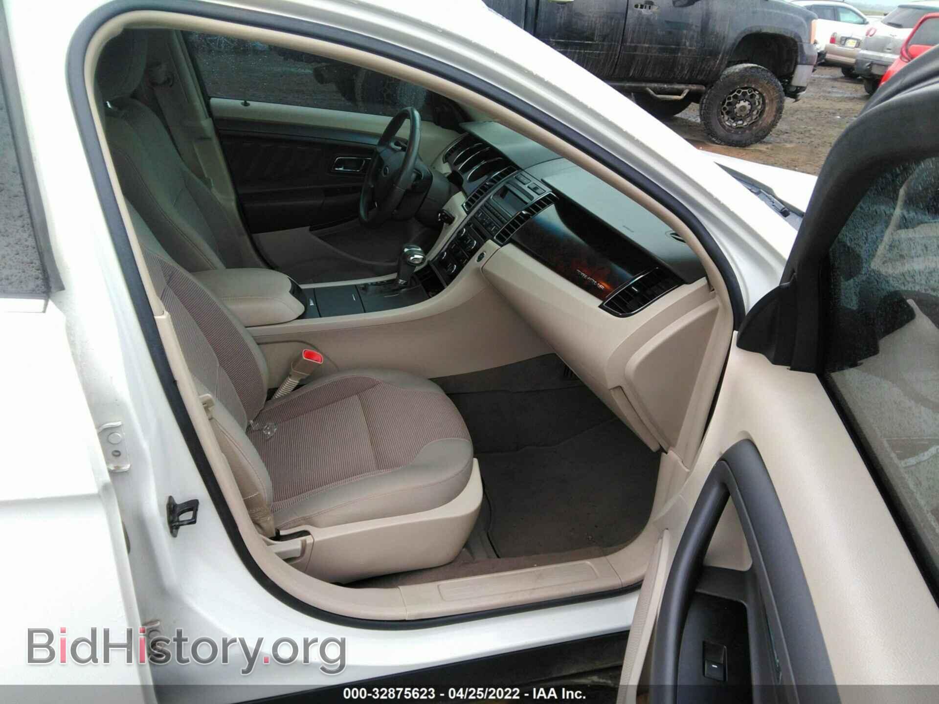 2011 FORD TAURUS - VIN: 1FAHP2HW8BG120650 - Фото 5