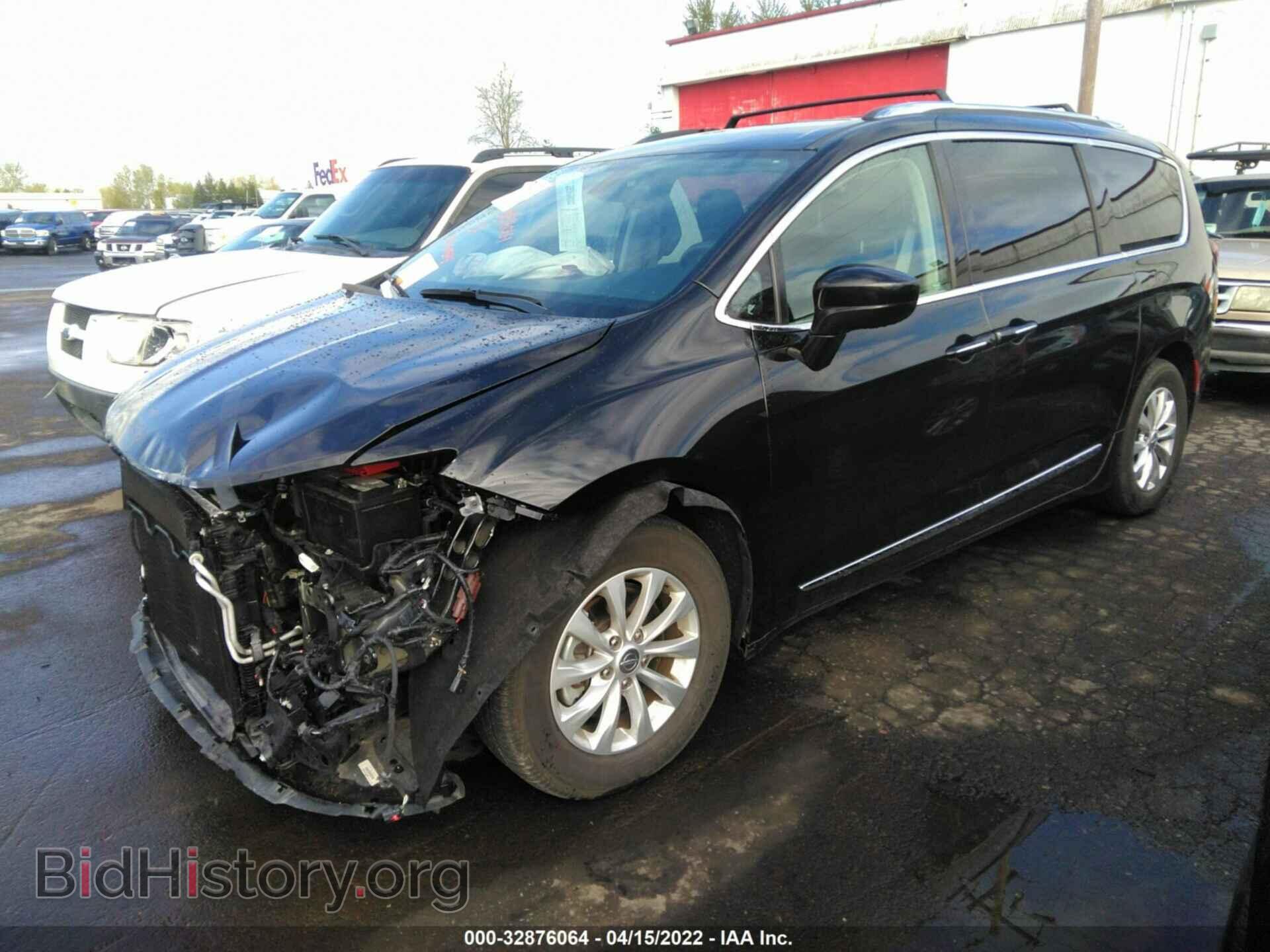 2019 CHRYSLER PACIFICA - VIN: 2C4RC1BG3KR685747 - Фото 2
