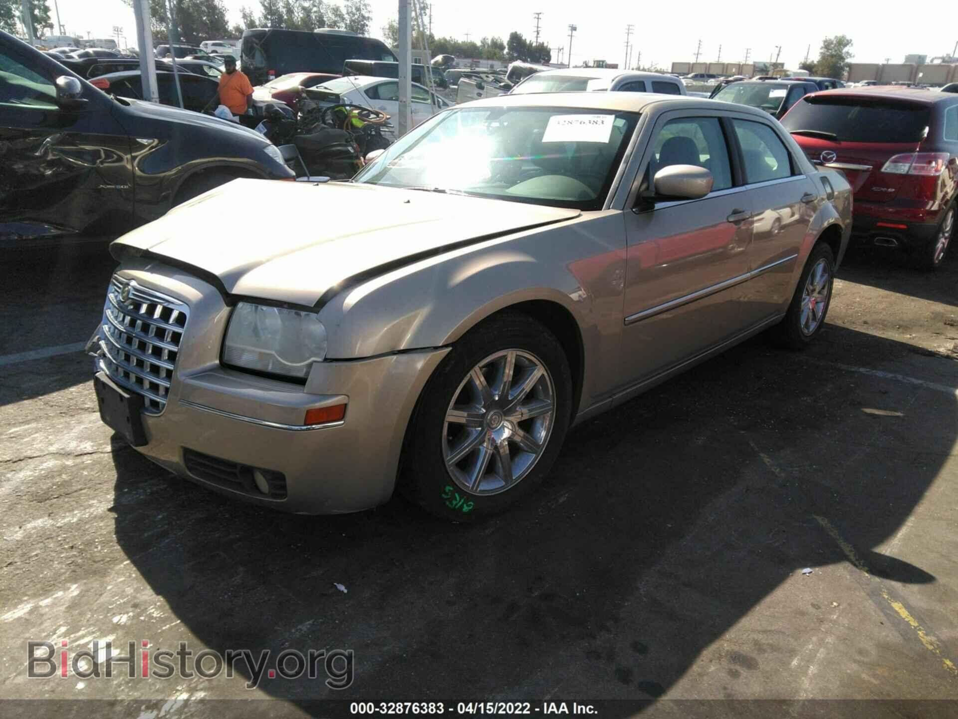 2009 CHRYSLER 300 - VIN: 2C3LA53V29H529364 - Фото 2