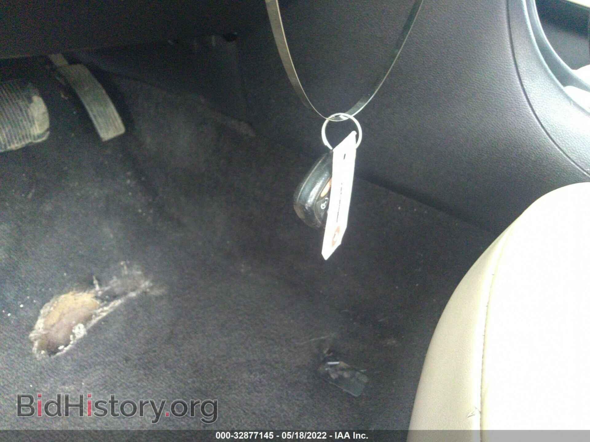 2011 CHRYSLER 200 - VIN: 1C3BC2FB3BN580200 - Фото 11