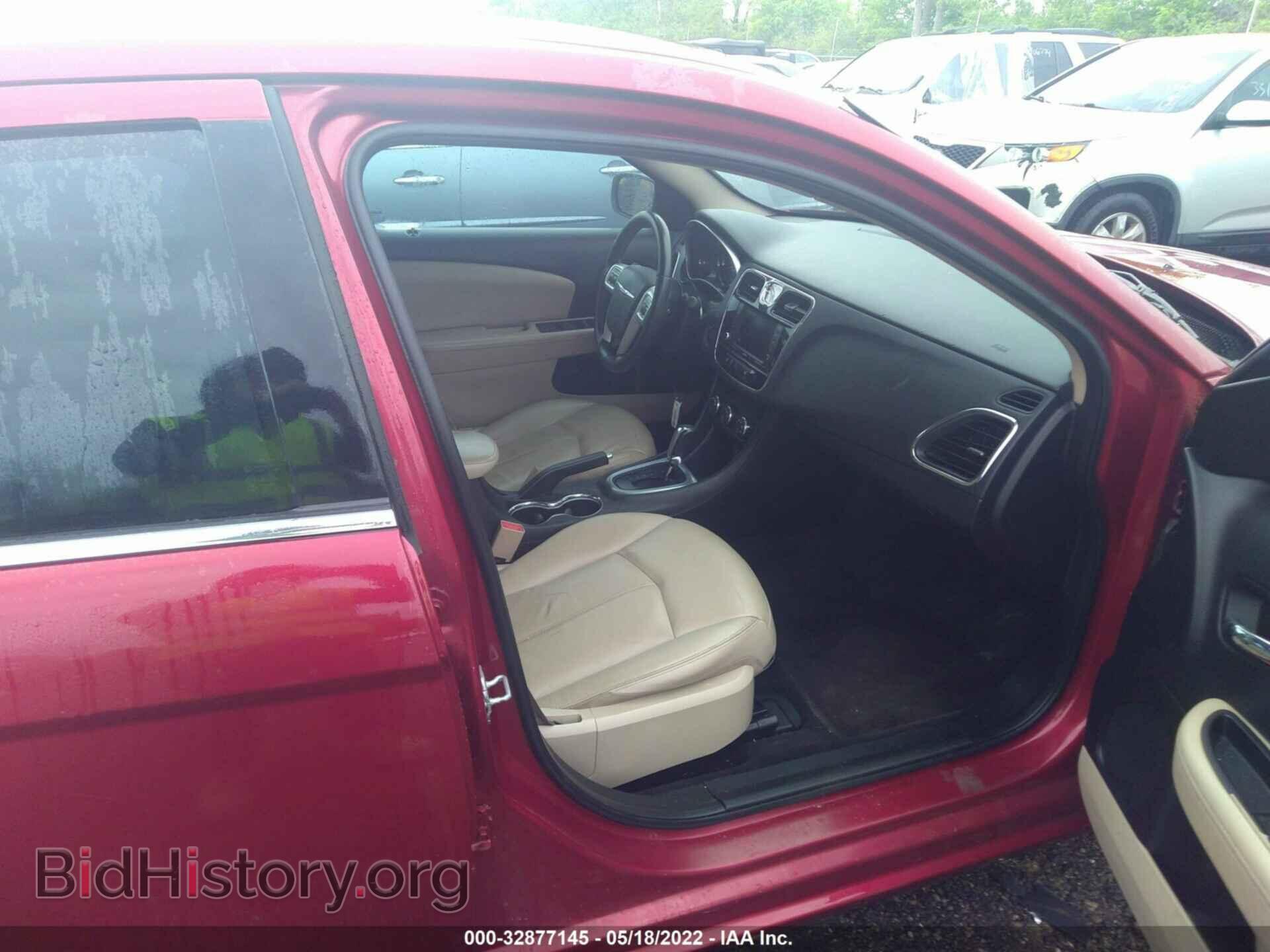 2011 CHRYSLER 200 - VIN: 1C3BC2FB3BN580200 - Фото 5