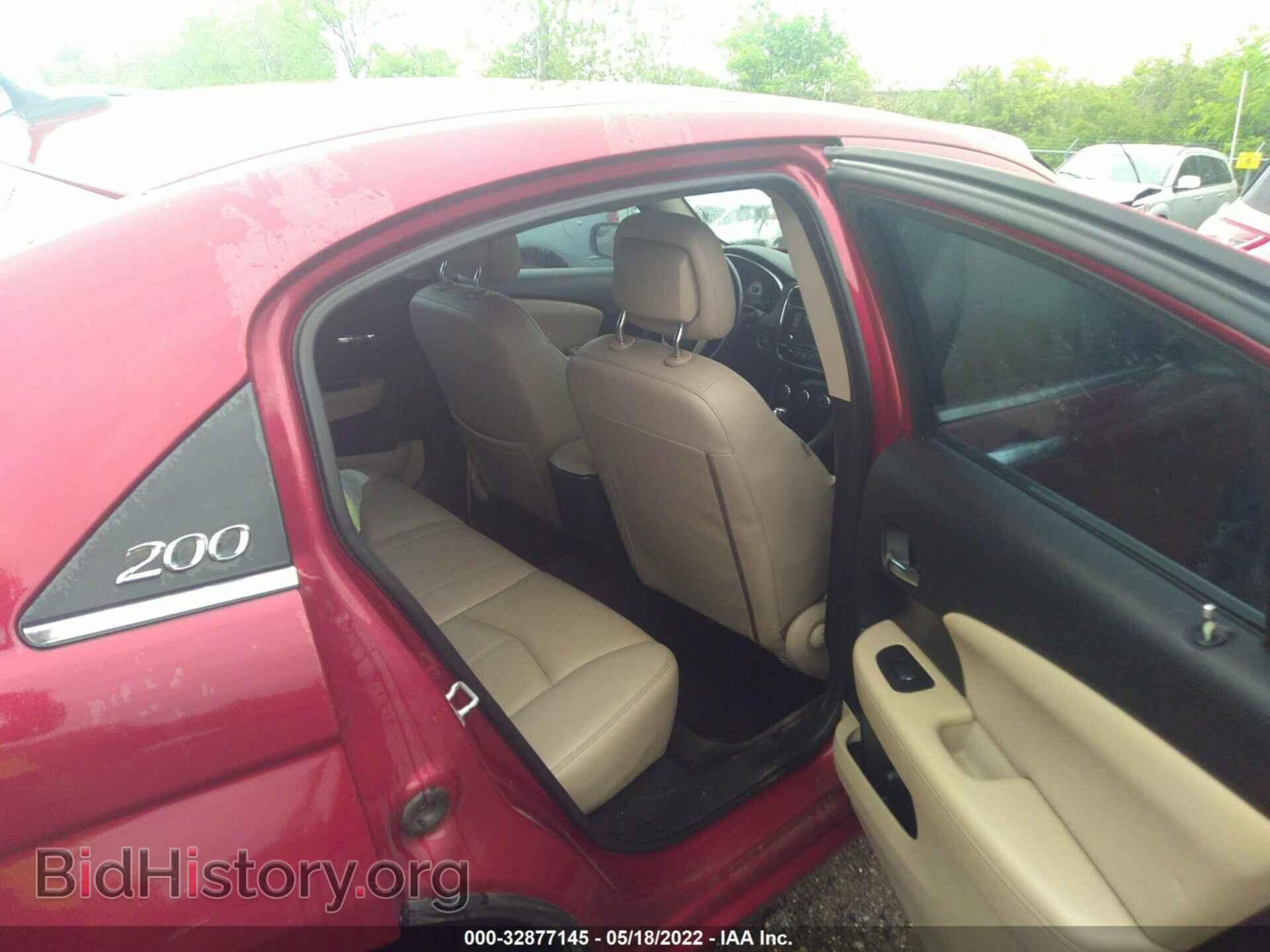 2011 CHRYSLER 200 - VIN: 1C3BC2FB3BN580200 - Фото 8