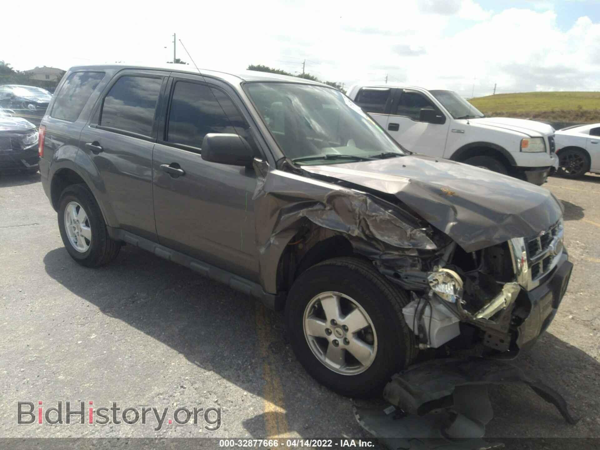 Фотография 1FMCU0C79CKA62396 - FORD ESCAPE 2012
