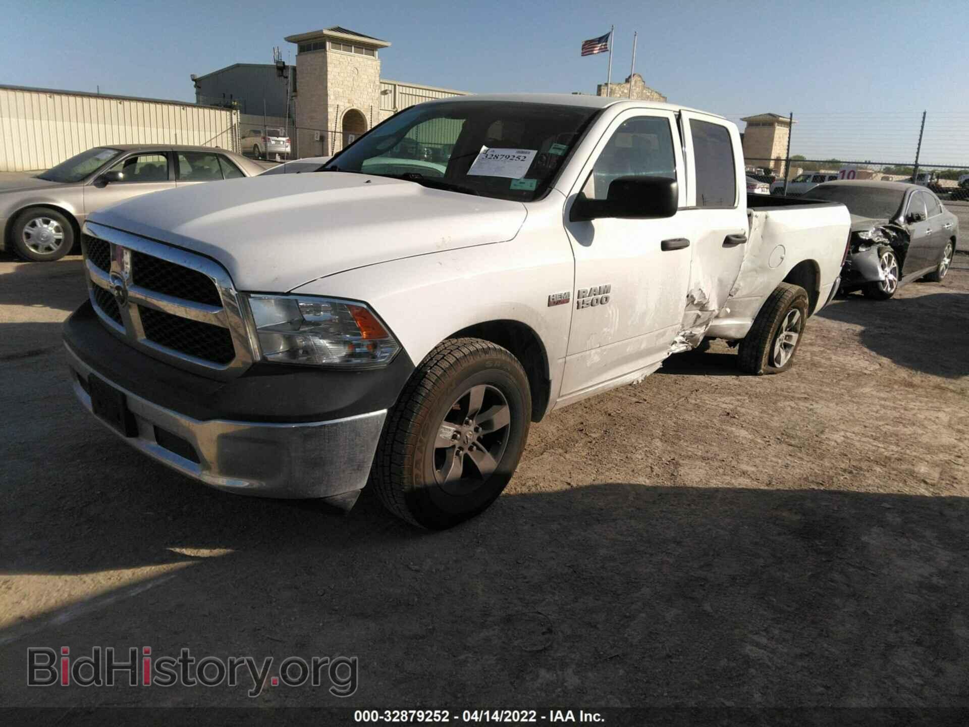 2018 RAM 1500 - VIN: 1C6RR6FT8JS112821 - Фото 2