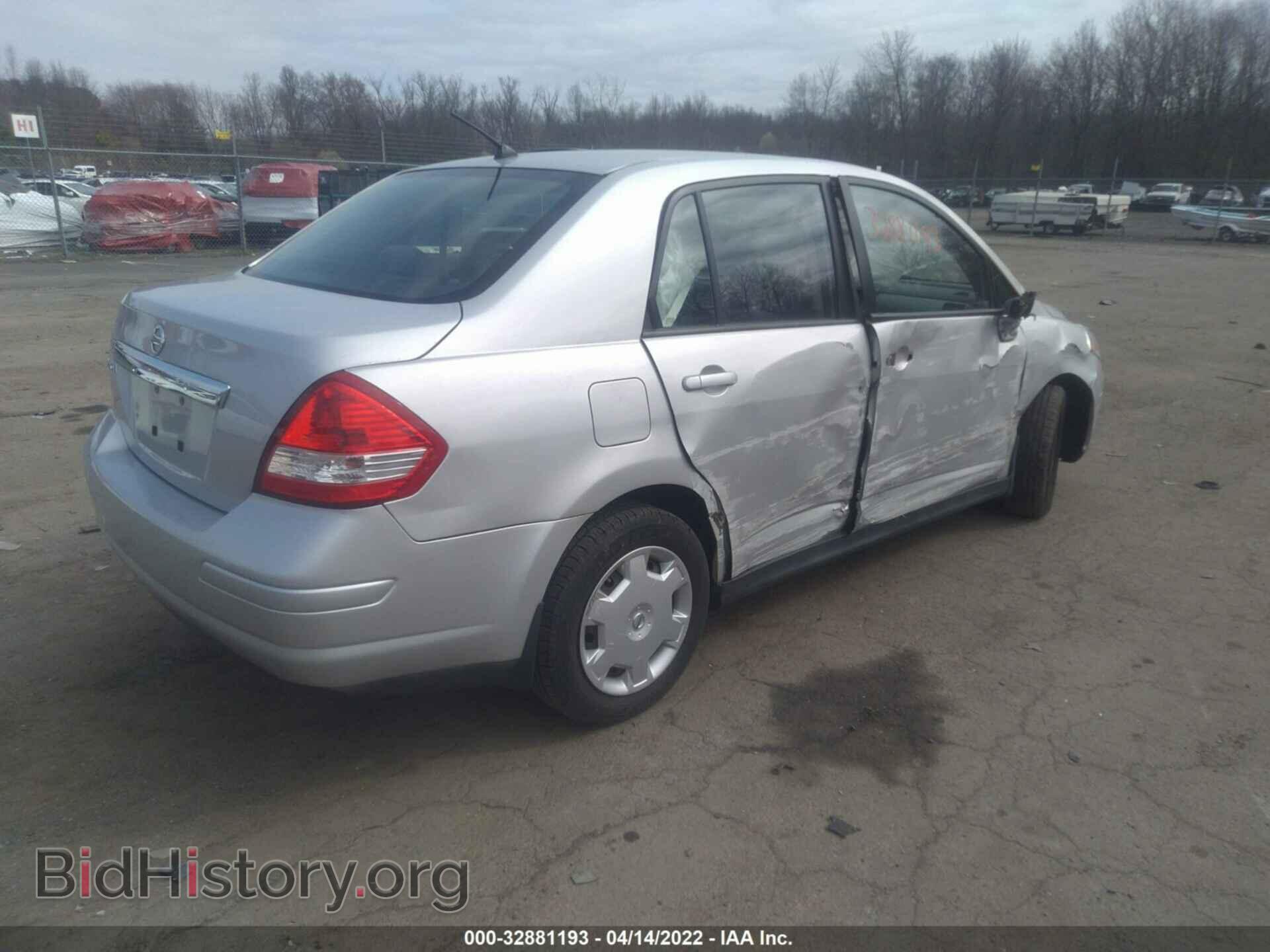 2009 NISSAN VERSA - VIN: 3N1BC11E99L500435 - Фото 4