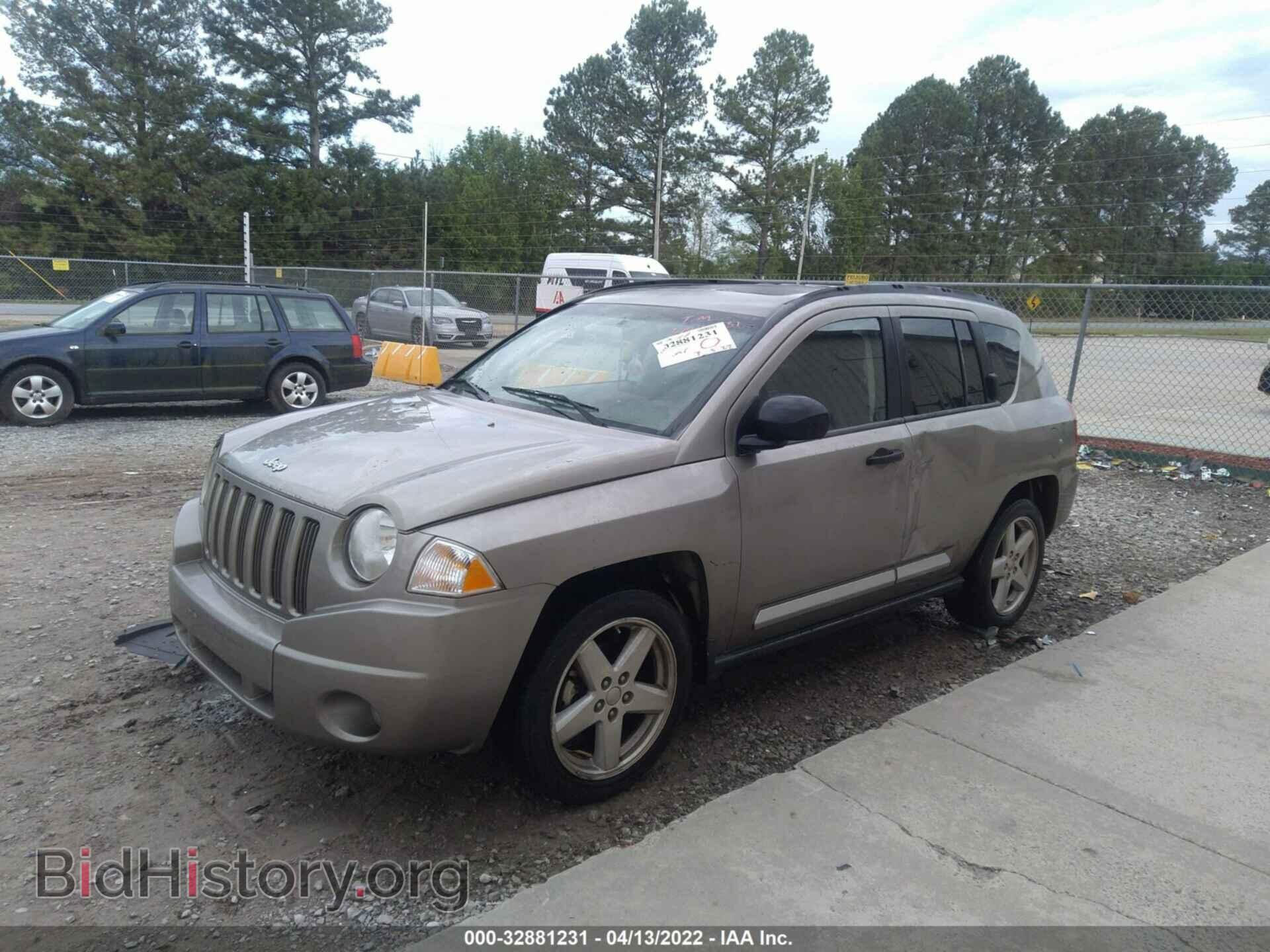 2007 JEEP COMPASS - VIN: 1J8FT57W47D116774 - Фото 2