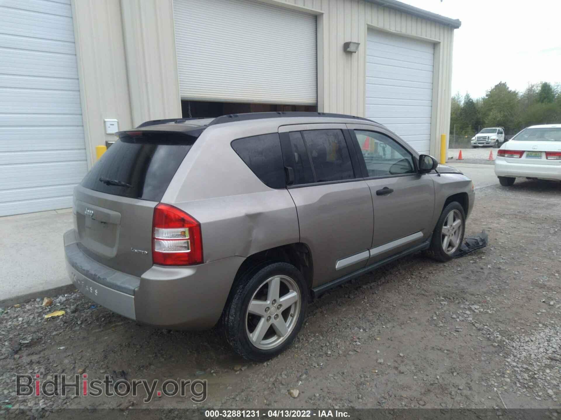 2007 JEEP COMPASS - VIN: 1J8FT57W47D116774 - Фото 4