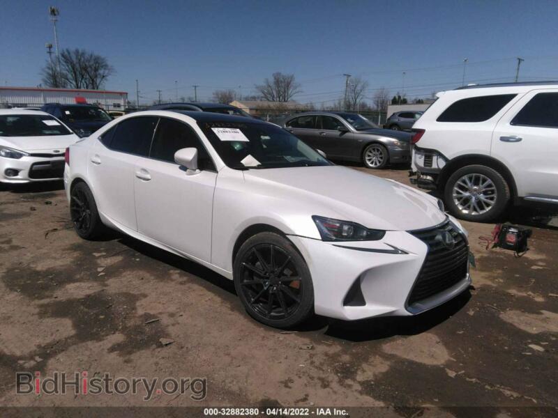 2017 Lexus IS IS 300 (VIN JTHCM1D22H5015261) — фото 1 из 15, IAAI, повреждение: передняя и задняя часть