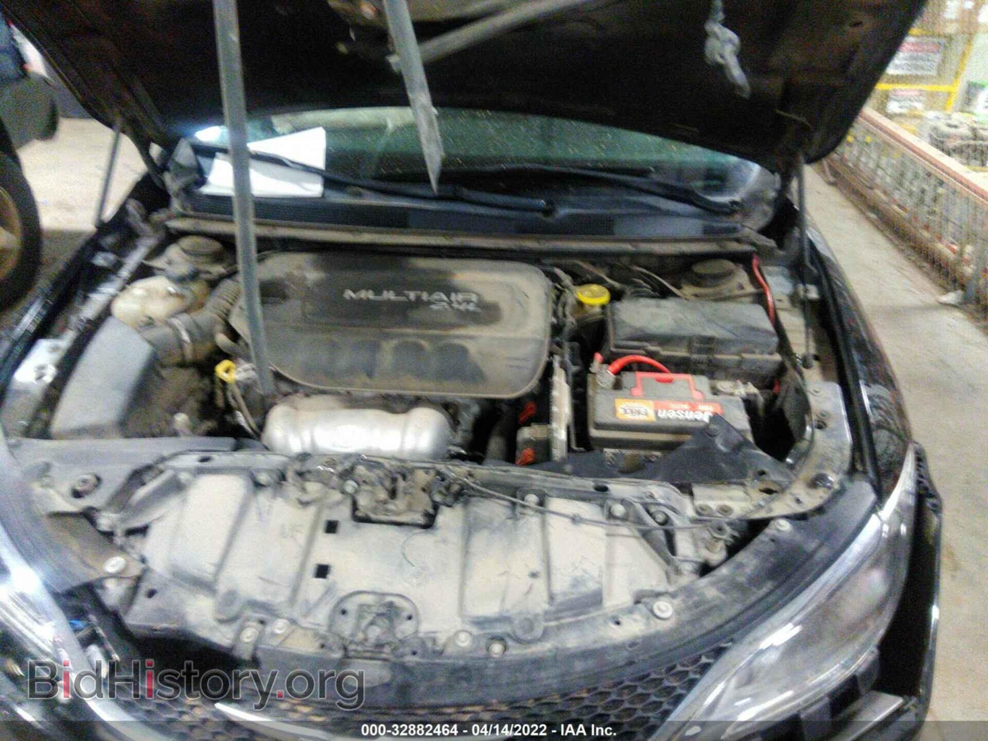 2015 CHRYSLER 200 - VIN: 1C3CCCAB0FN751976 - Фото 10