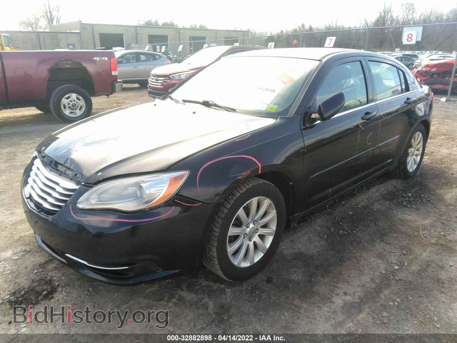 2013 CHRYSLER 200 - VIN: 1C3CCBBG3DN703485 - Фото 2