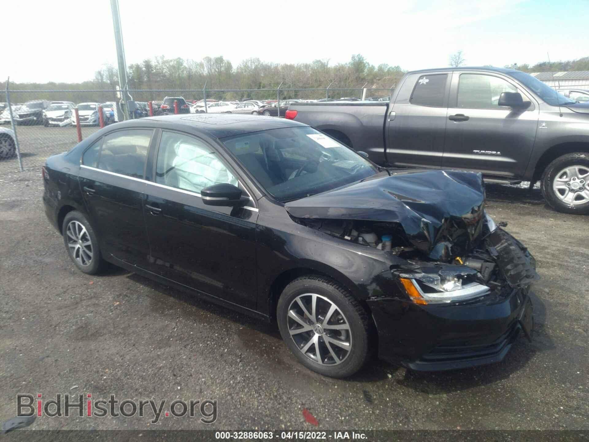 Photo 3VWDB7AJ7JM241853 - VOLKSWAGEN JETTA 2018