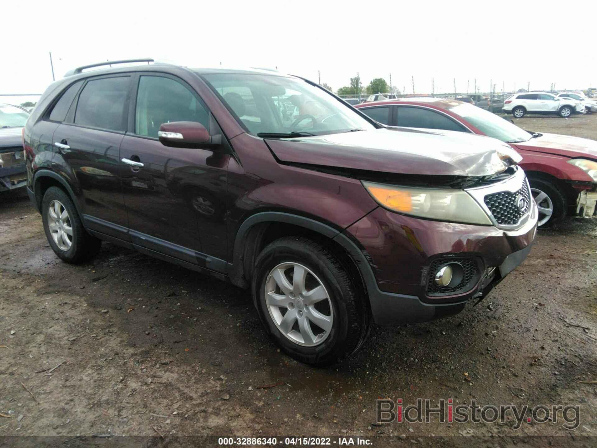 Photo 5XYKT4A14BG025463 - KIA SORENTO 2011