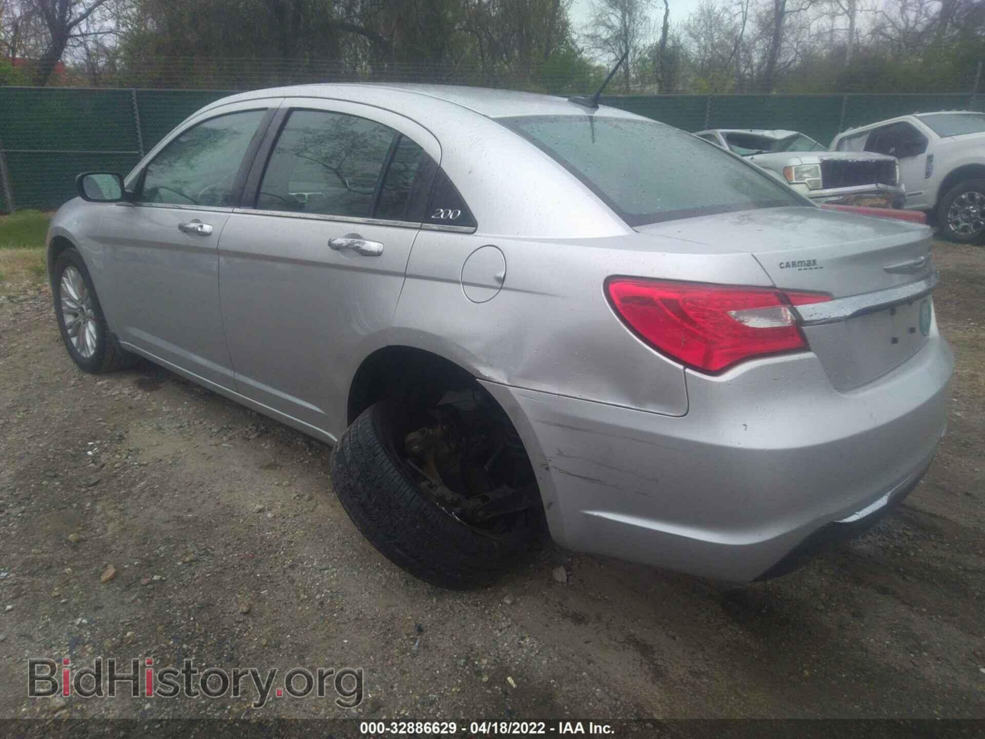 2011 CHRYSLER 200 - VIN: 1C3BC2FB5BN569215 - Фото 3