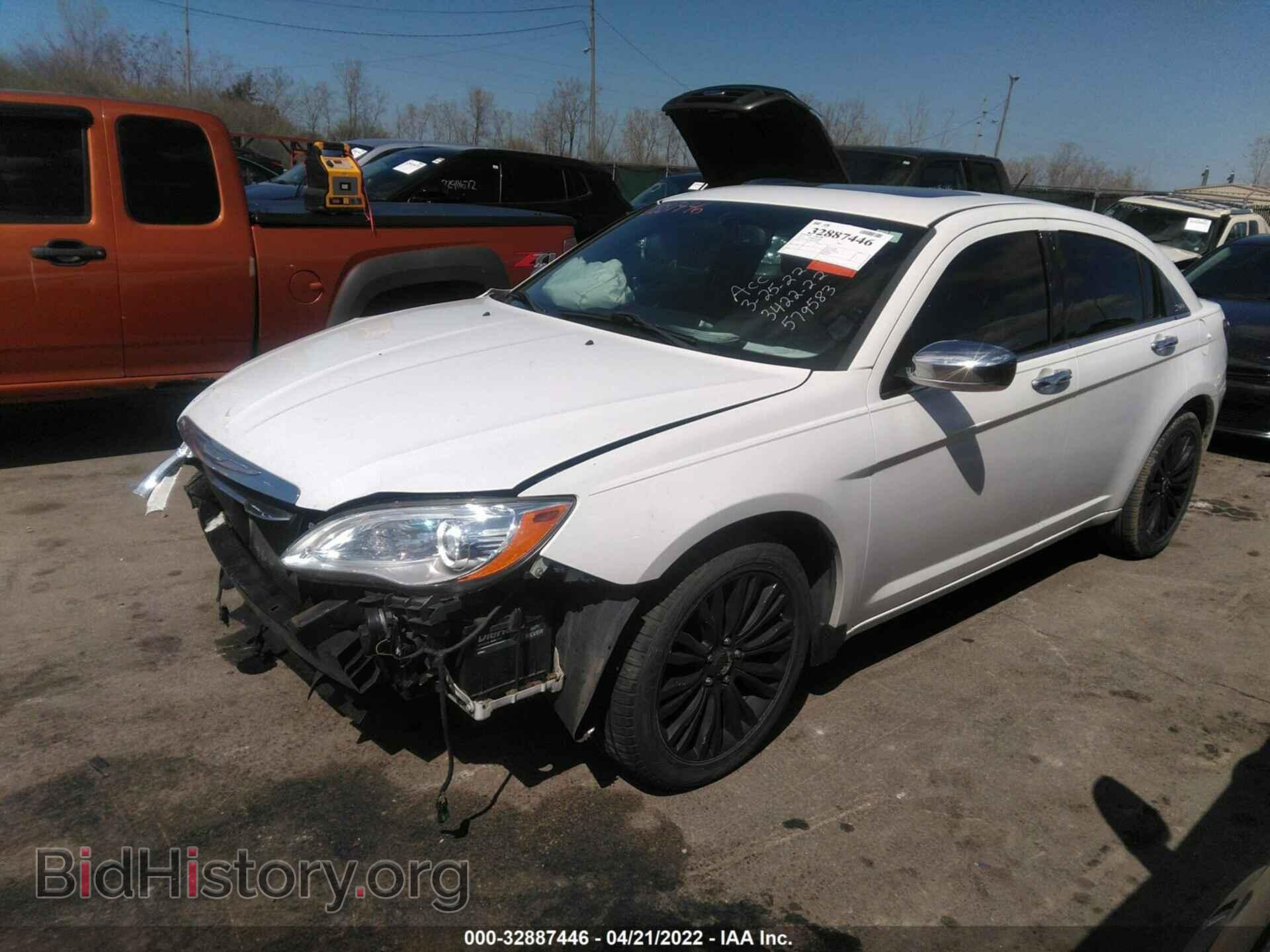 2013 CHRYSLER 200 - VIN: 1C3CCBCG8DN579583 - Photo 2