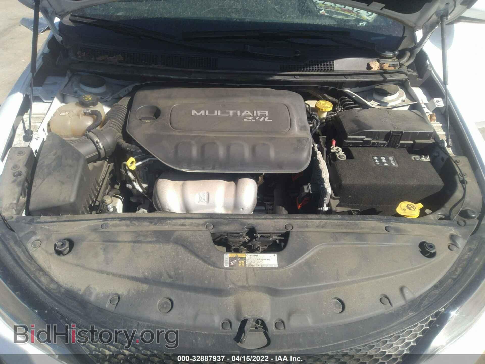 2016 CHRYSLER 200 - VIN: 1C3CCCBBXGN161736 - Фото 10