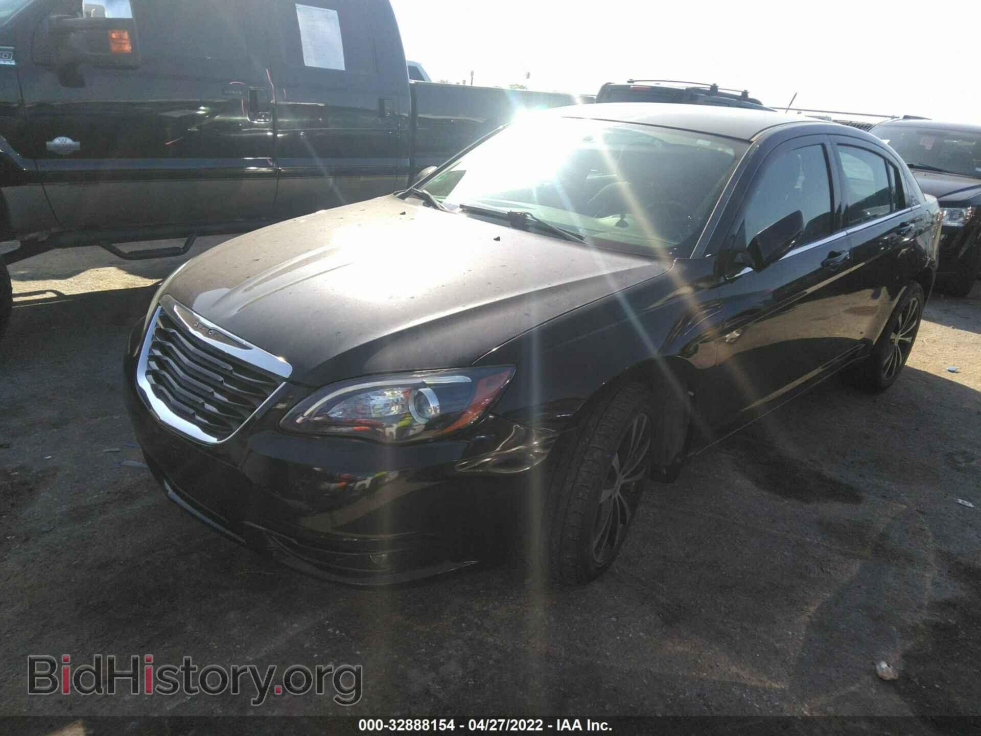 2013 CHRYSLER 200 - VIN: 1C3CCBBBXDN578568 - Фото 2