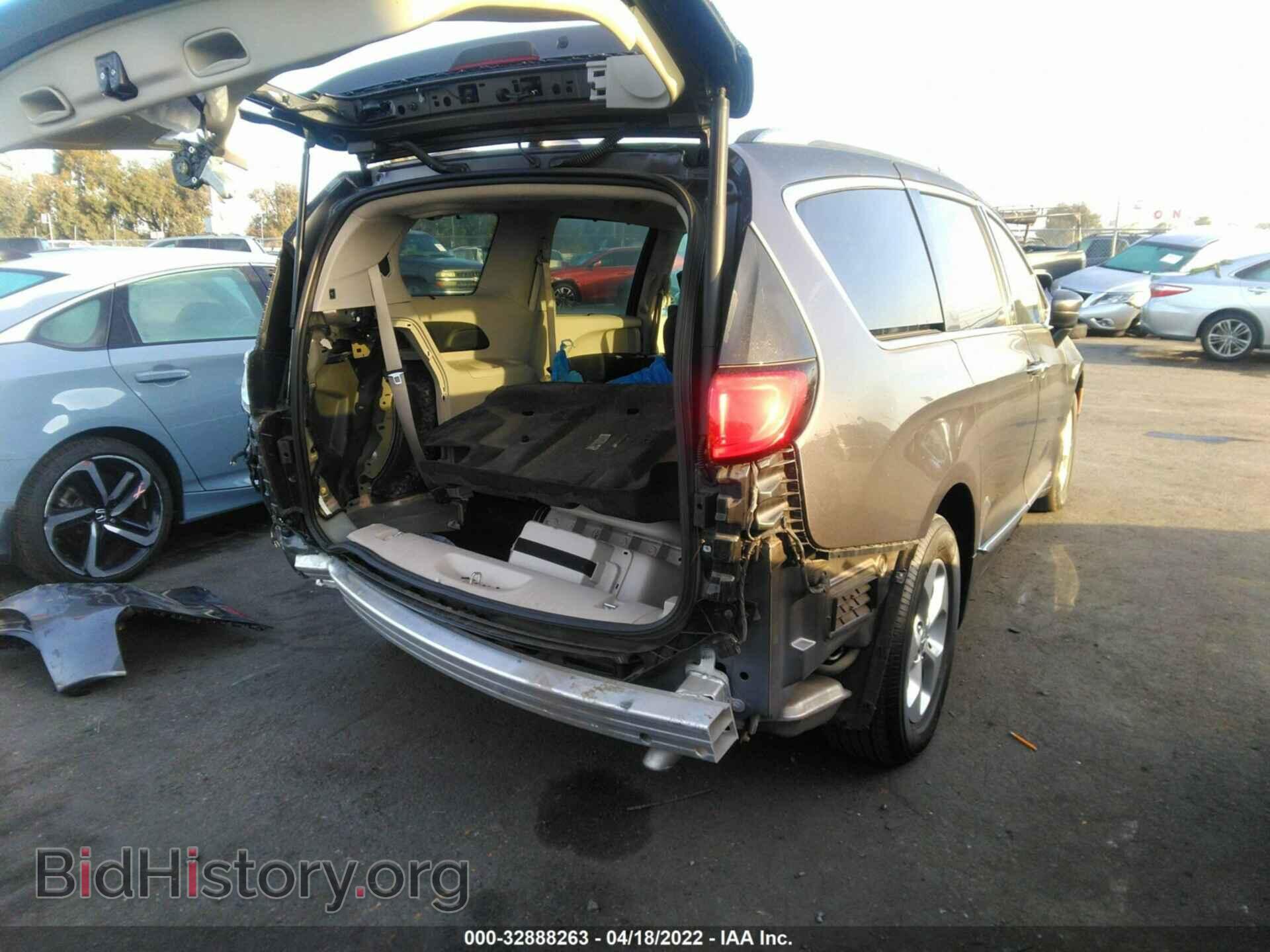 2017 CHRYSLER PACIFICA - VIN: 2C4RC1EG2HR659127 - Фото 4