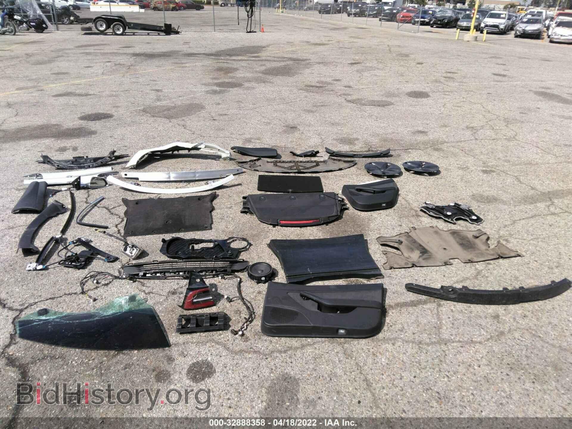 2018 TESLA MODEL 3 - VIN: 5YJ3E1EBXJF181416 - Фото 12