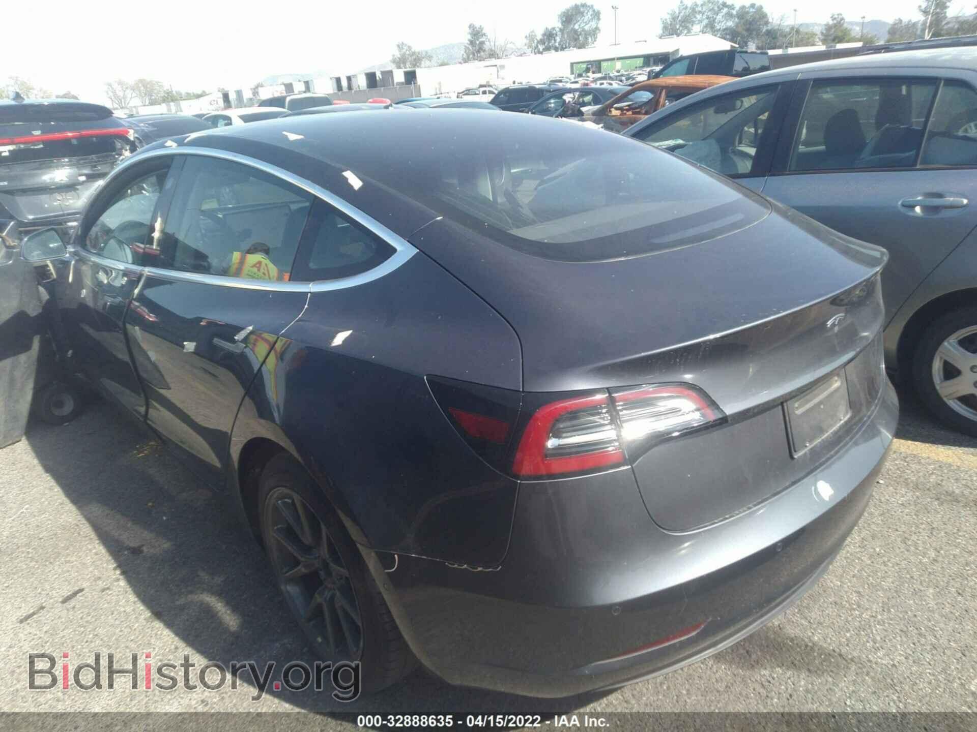 2019 TESLA MODEL 3 - VIN: 5YJ3E1EA2KF307227 - Фото 3