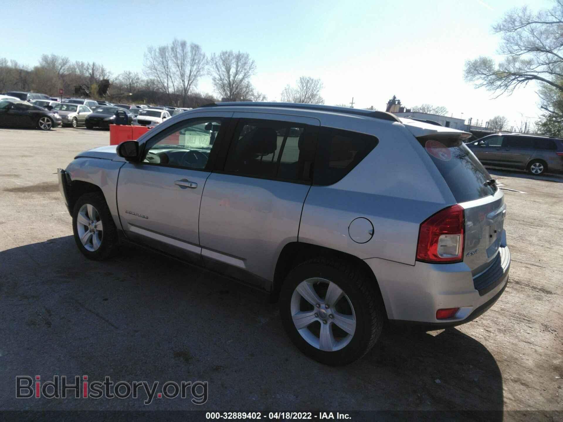 2011 JEEP COMPASS - VIN: 1J4NF1FB8BD282235 - Фото 3