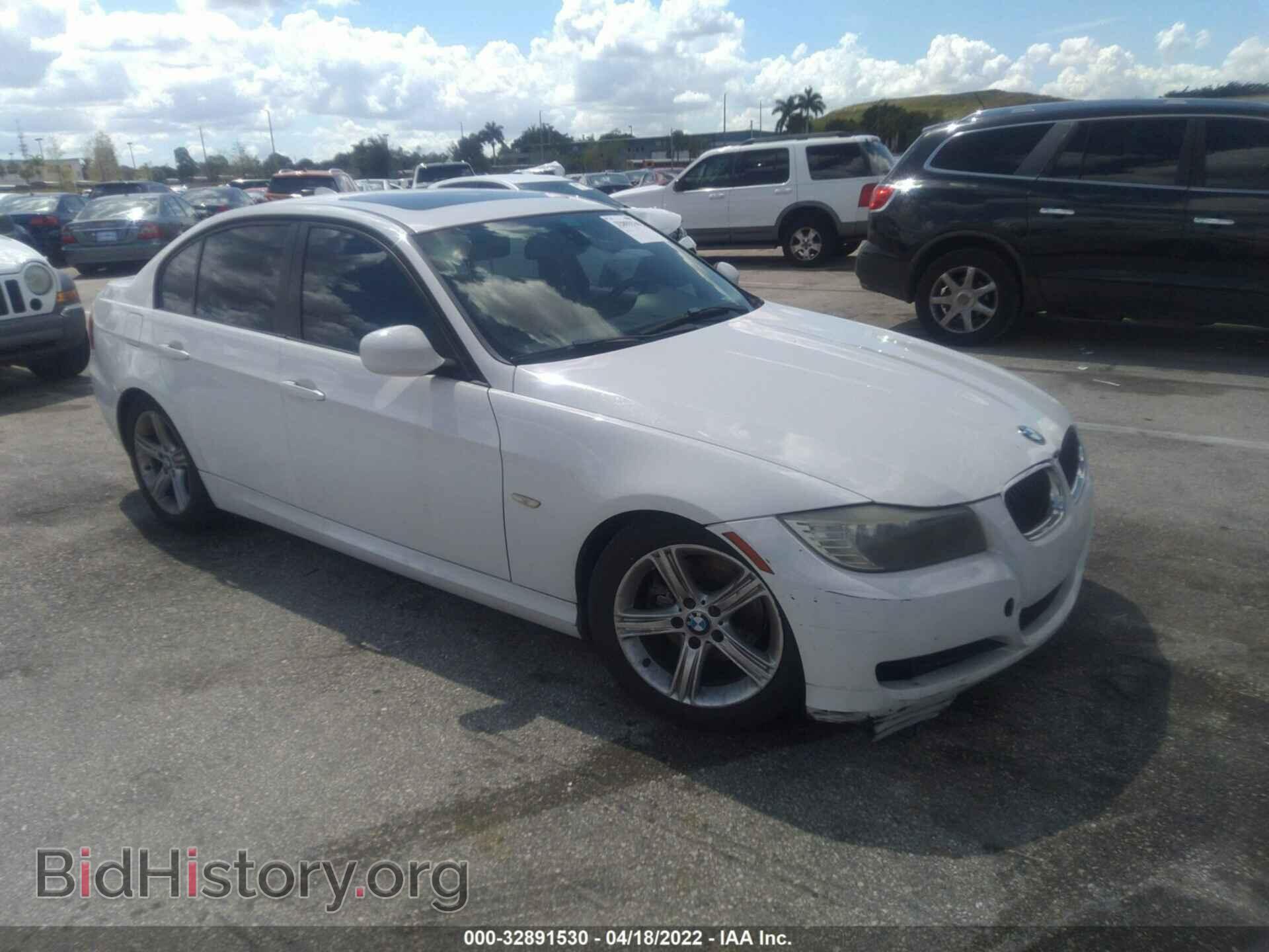 Фотография WBAPH7C59BE678398 - BMW 3 SERIES 2011