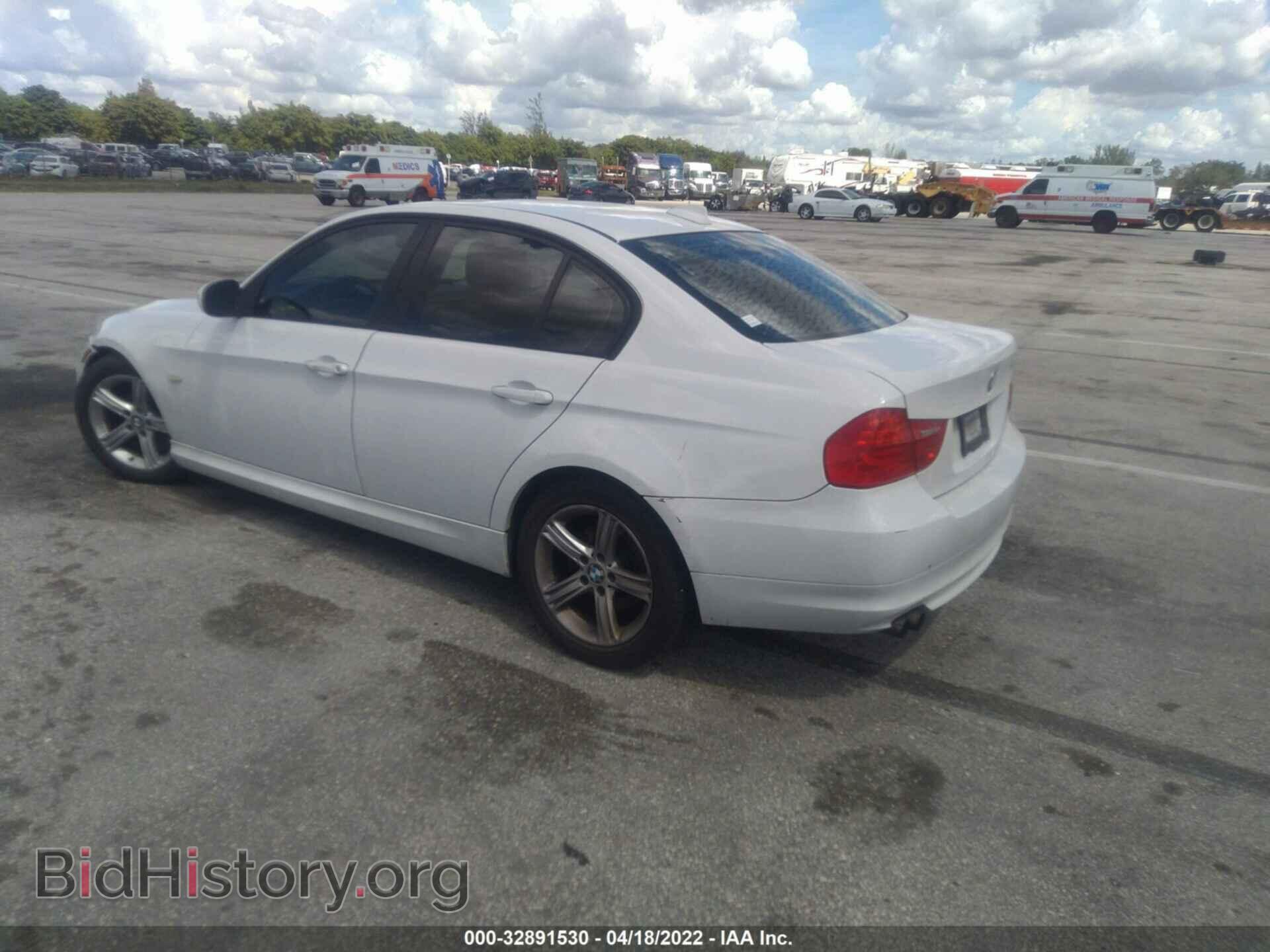 2011 BMW 3 SERIES - VIN: WBAPH7C59BE678398 - Фото 3