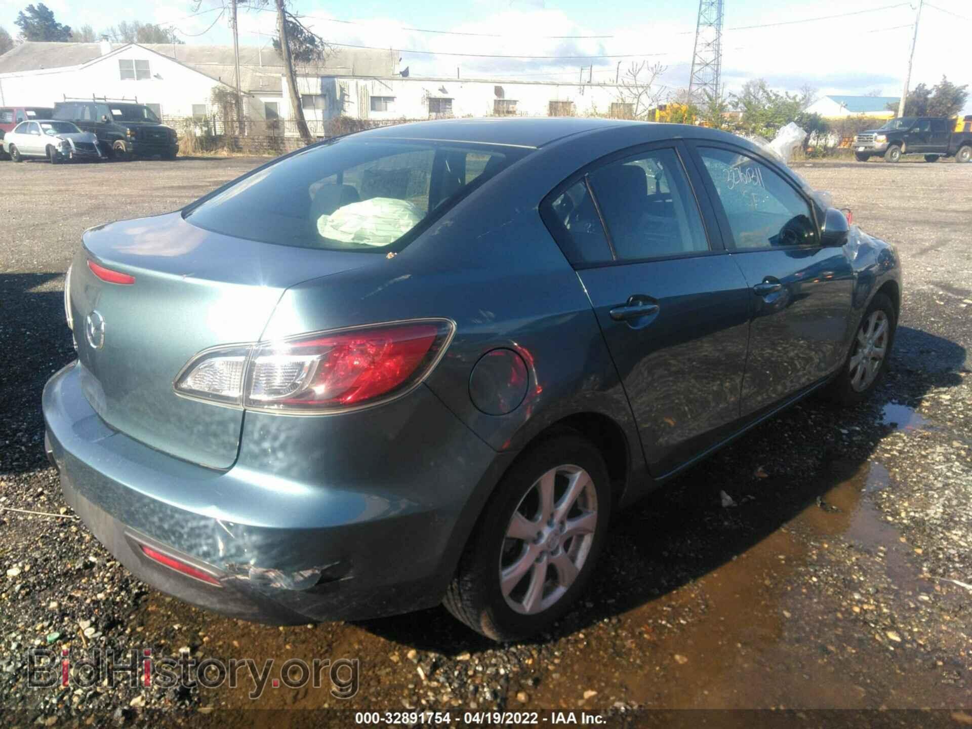 2011 MAZDA MAZDA3 - VIN: JM1BL1VG8B1360934 - Фото 4