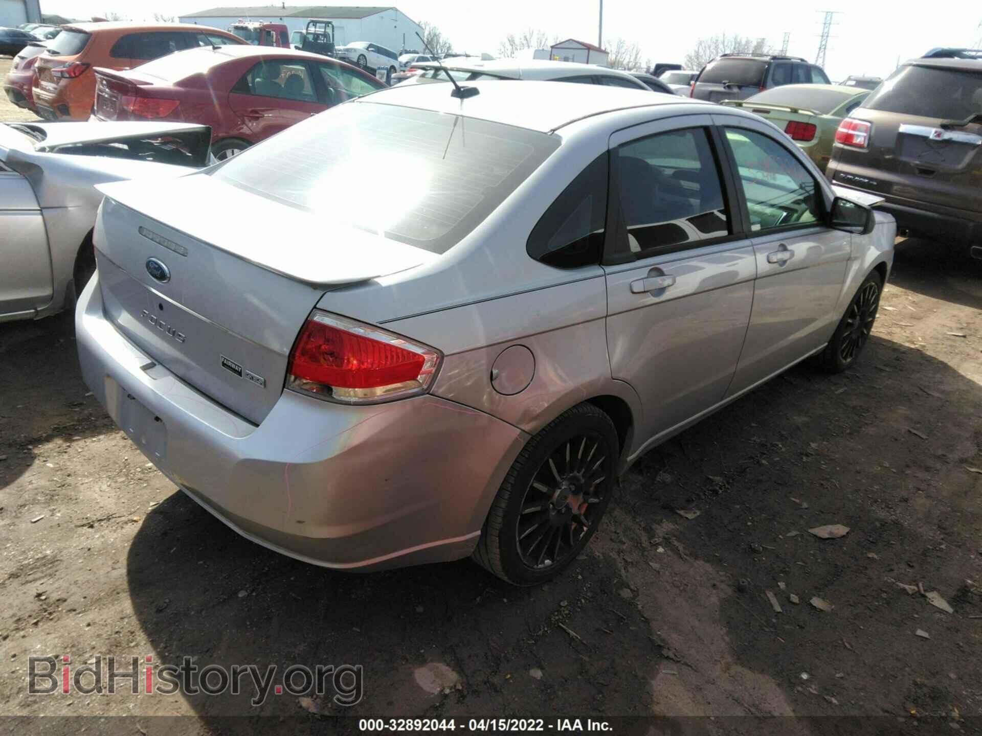 2009 FORD FOCUS - VIN: 1FAHP36N09W103972 - Фото 4
