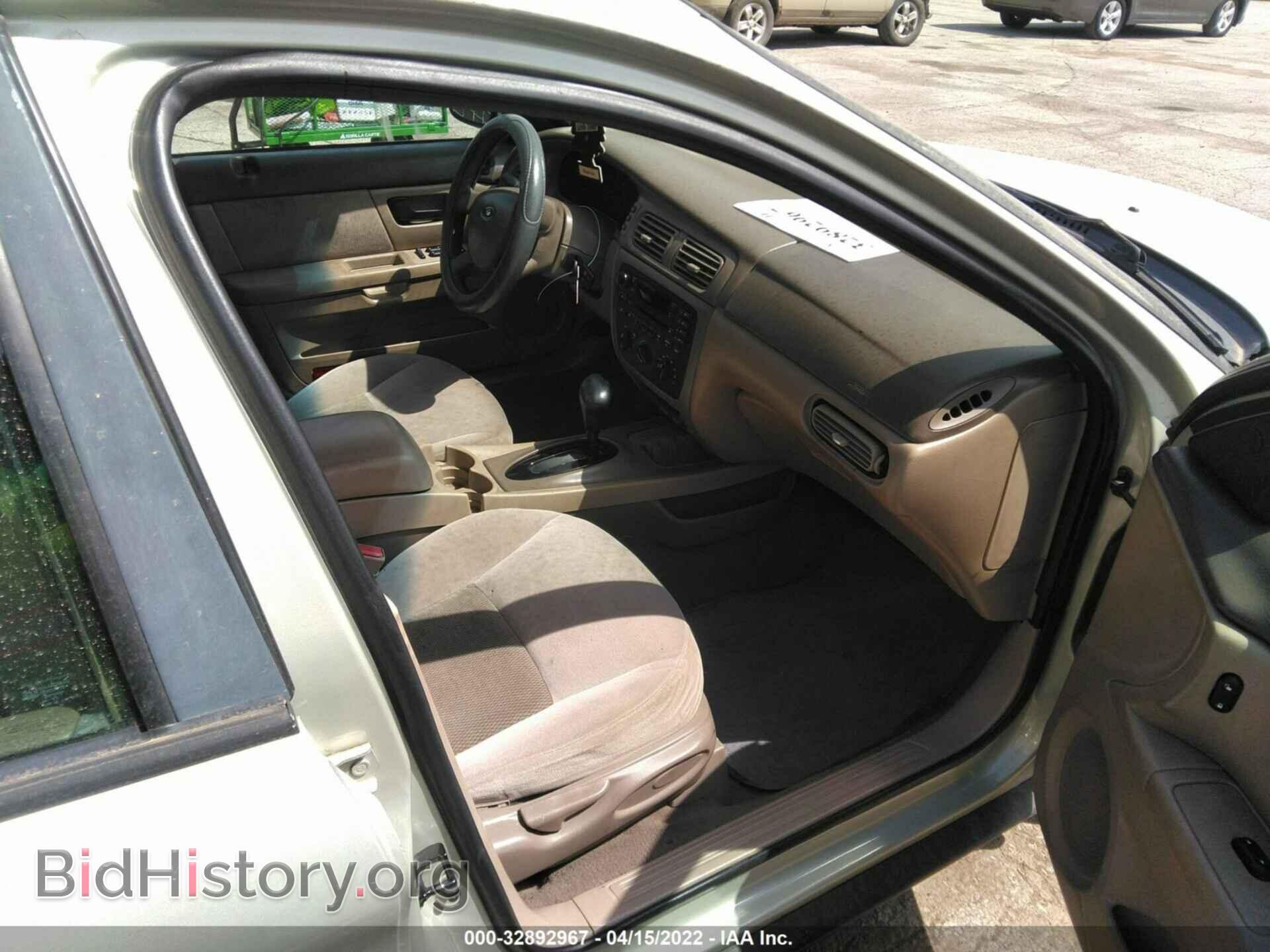 2006 FORD TAURUS - VIN: 1FAFP53U36A103746 - Фото 5