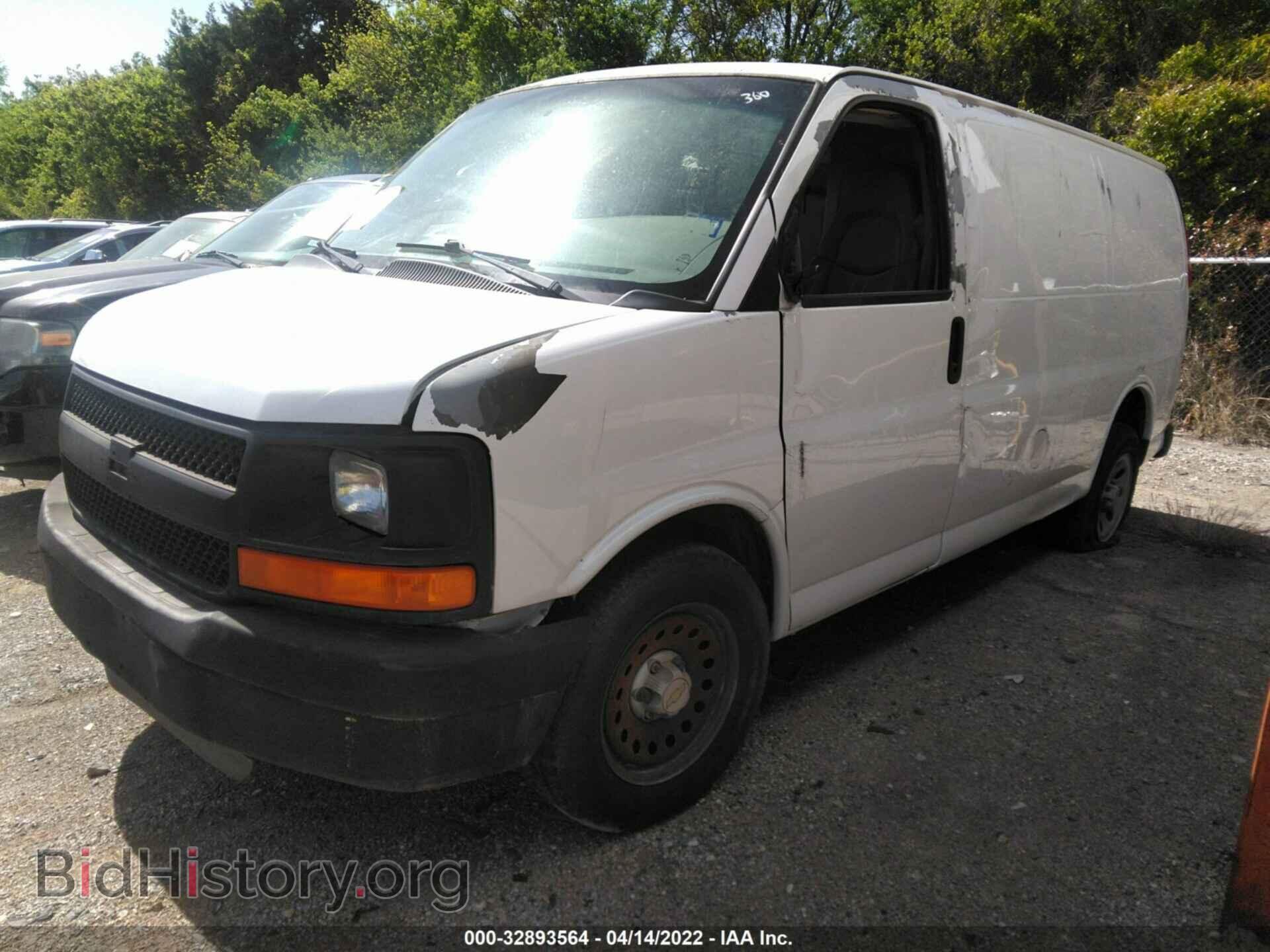 2010 CHEVROLET EXPRESS CARGO VAN - VIN: 1GCUGADX4A1169928 - Фото 2