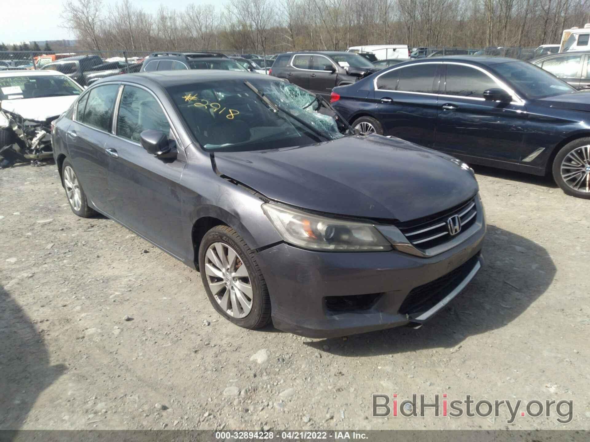 Photo 1HGCR3F88DA017342 - HONDA ACCORD SDN 2013