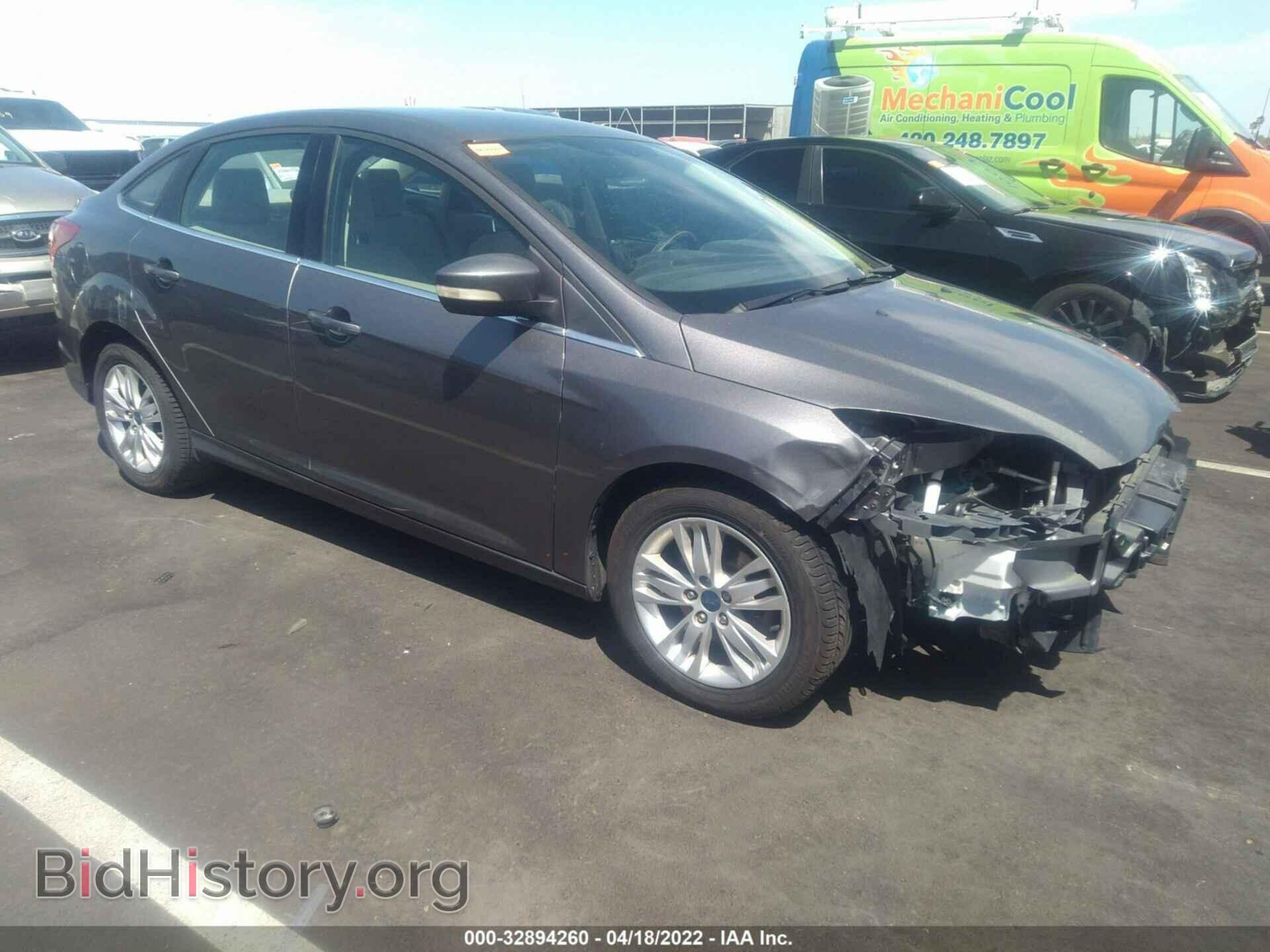 Photo 1FAHP3H24CL162972 - FORD FOCUS 2012