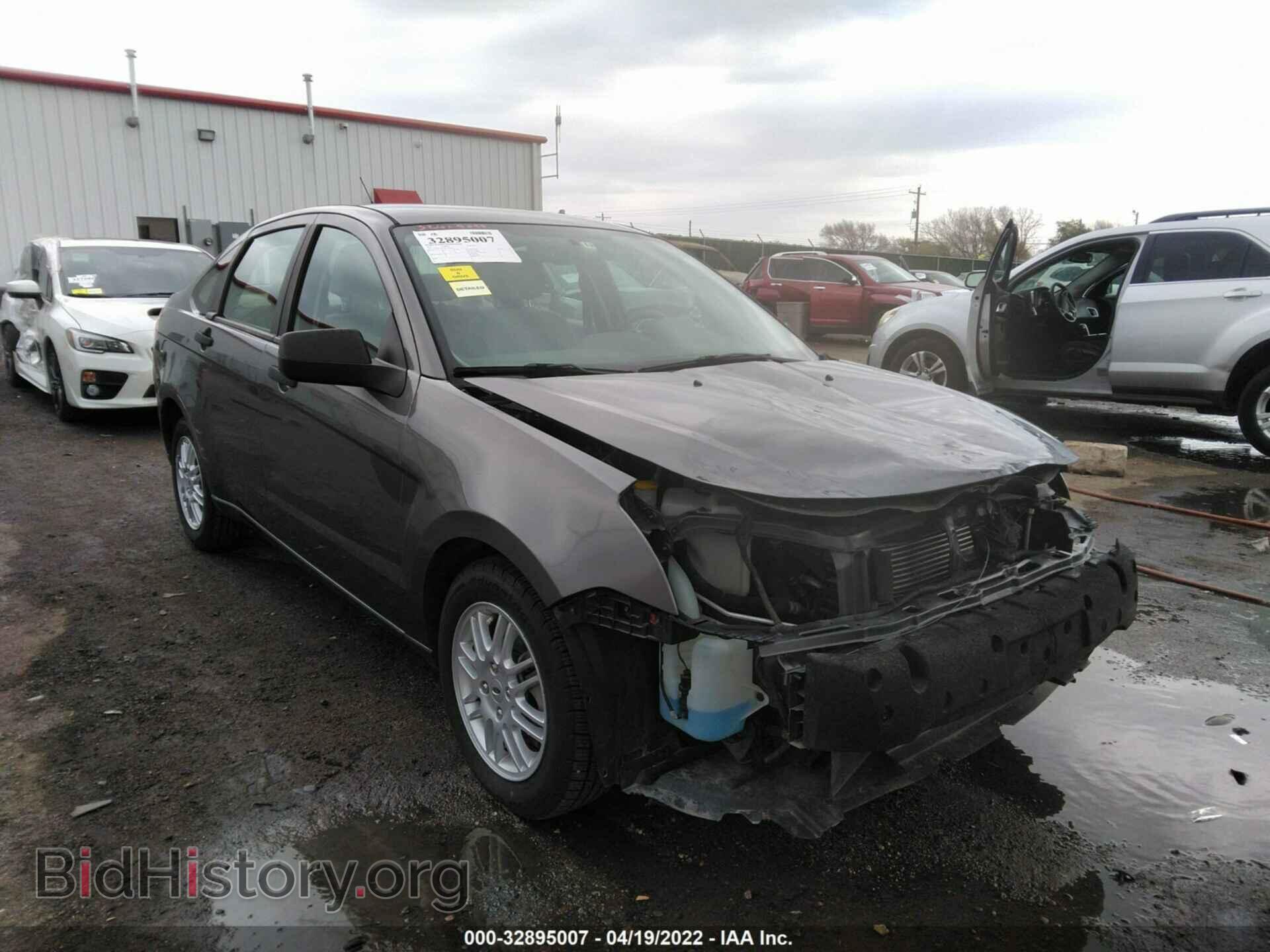 Photo 1FAHP3FN0BW106697 - FORD FOCUS 2011