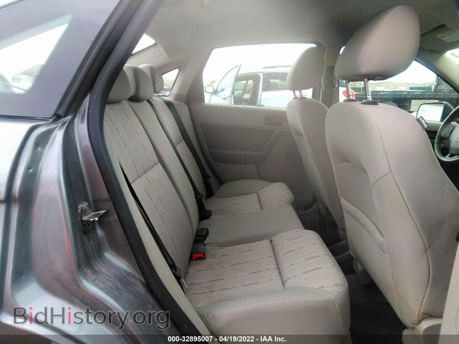 2011 FORD FOCUS - VIN: 1FAHP3FN0BW106697 - Фото 8