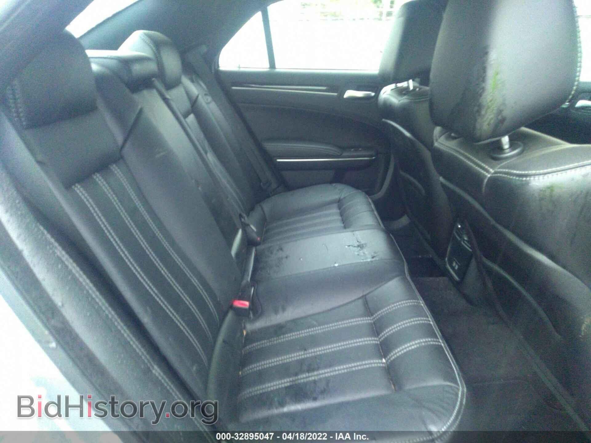 2018 CHRYSLER 300 - VIN: 2C3CCAGG1JH141299 - Фото 8