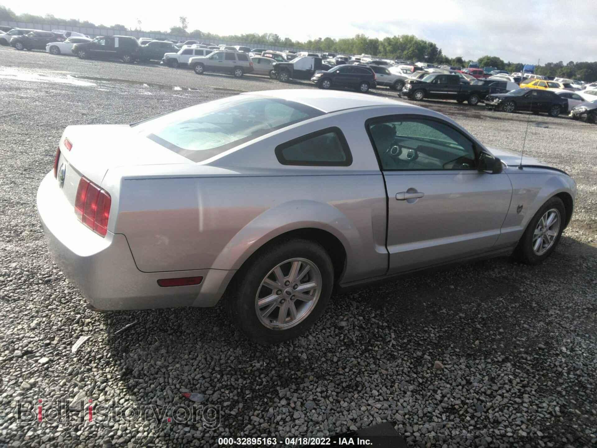 2009 FORD MUSTANG - VIN: 1ZVHT80N595126968 - Фото 4