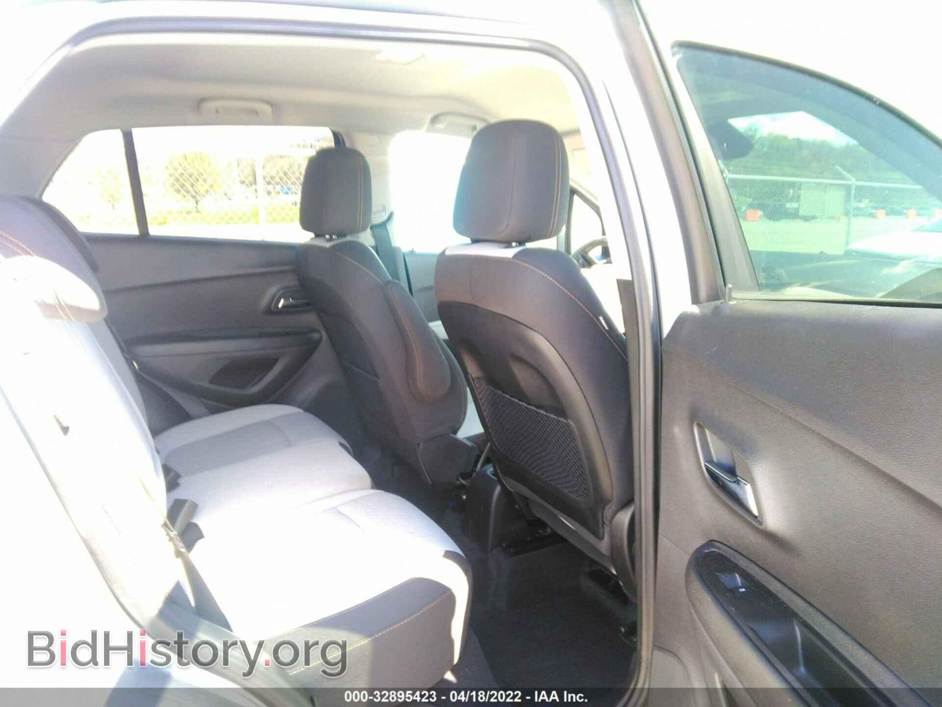 2020 CHEVROLET TRAX - VIN: 3GNCJKSB4LL158795 - Photo 8