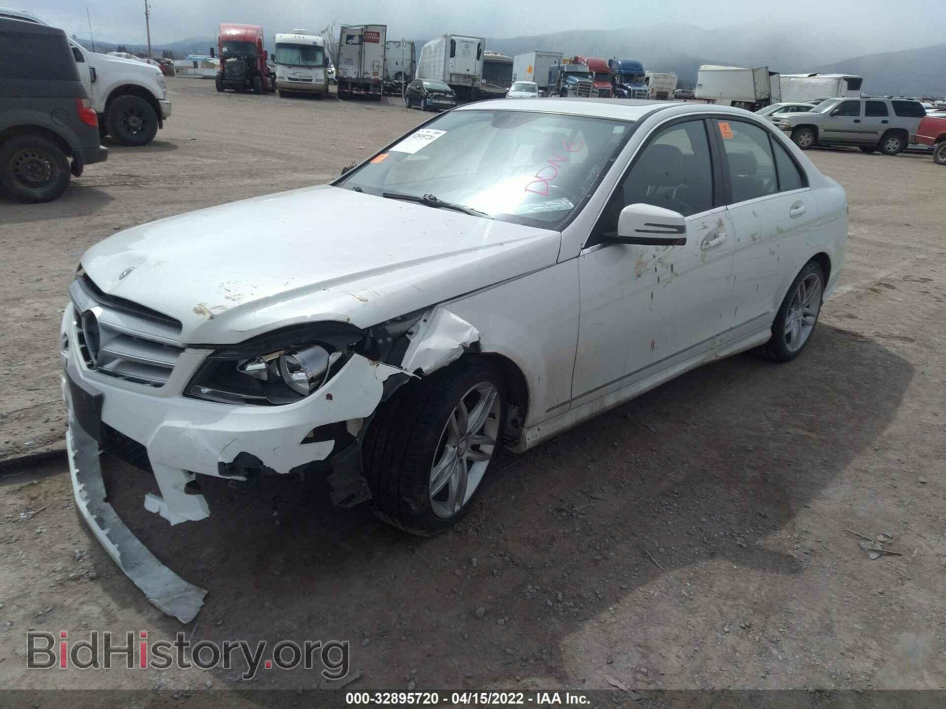 2012 MERCEDES-BENZ C-CLASS - VIN: WDDGF8BB7CR194574 - Фото 2