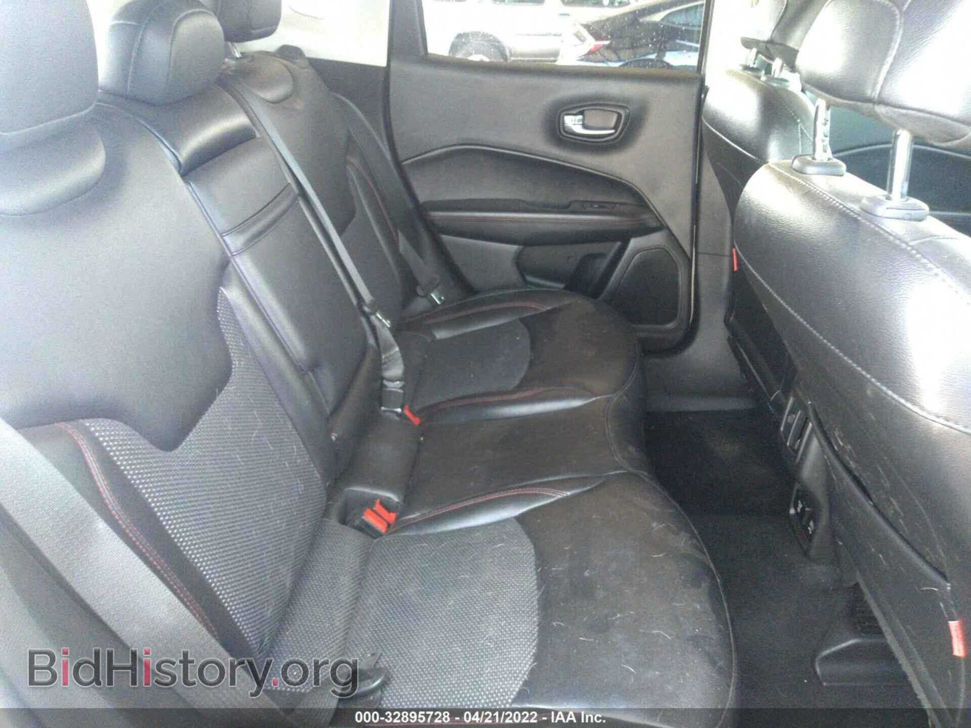 2019 JEEP COMPASS - VIN: 3C4NJDDB8KT670987 - Фото 8