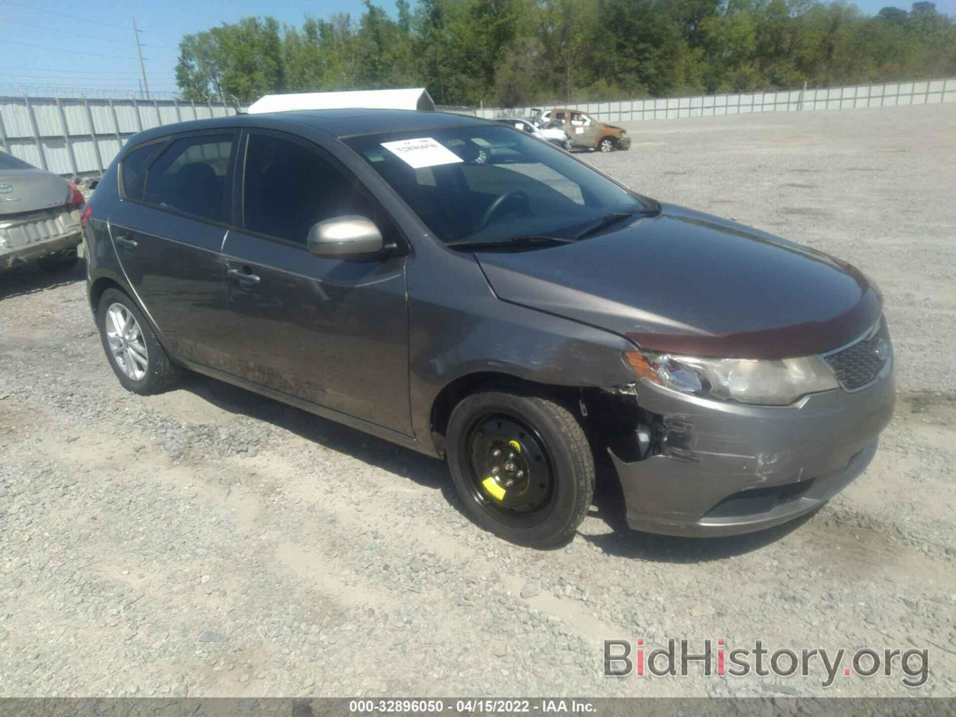 Photo KNAFU5A25B5380838 - KIA FORTE 5-DOOR 2011