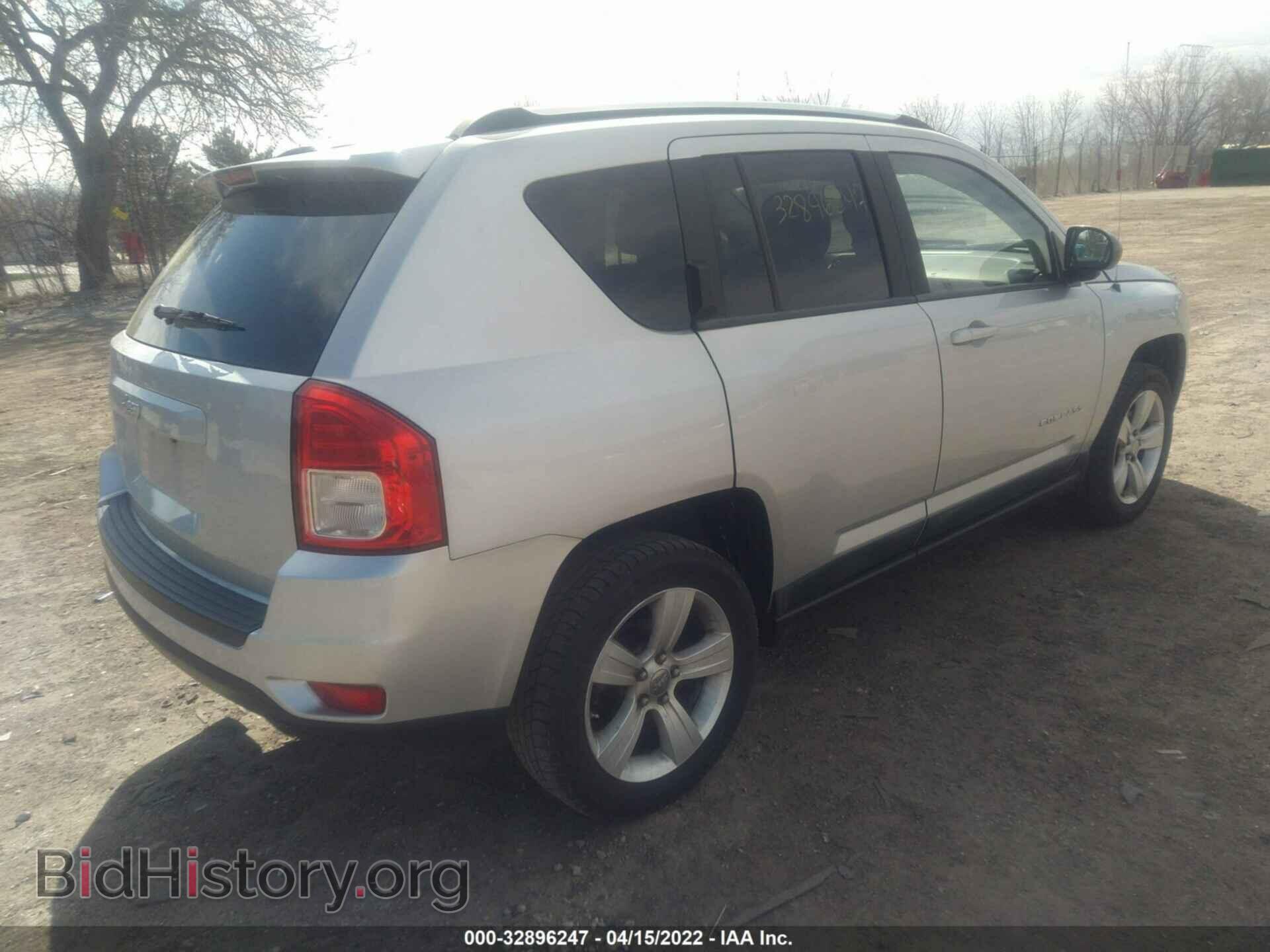 2011 JEEP COMPASS - VIN: 1J4NF1FB4BD235171 - Photo 4