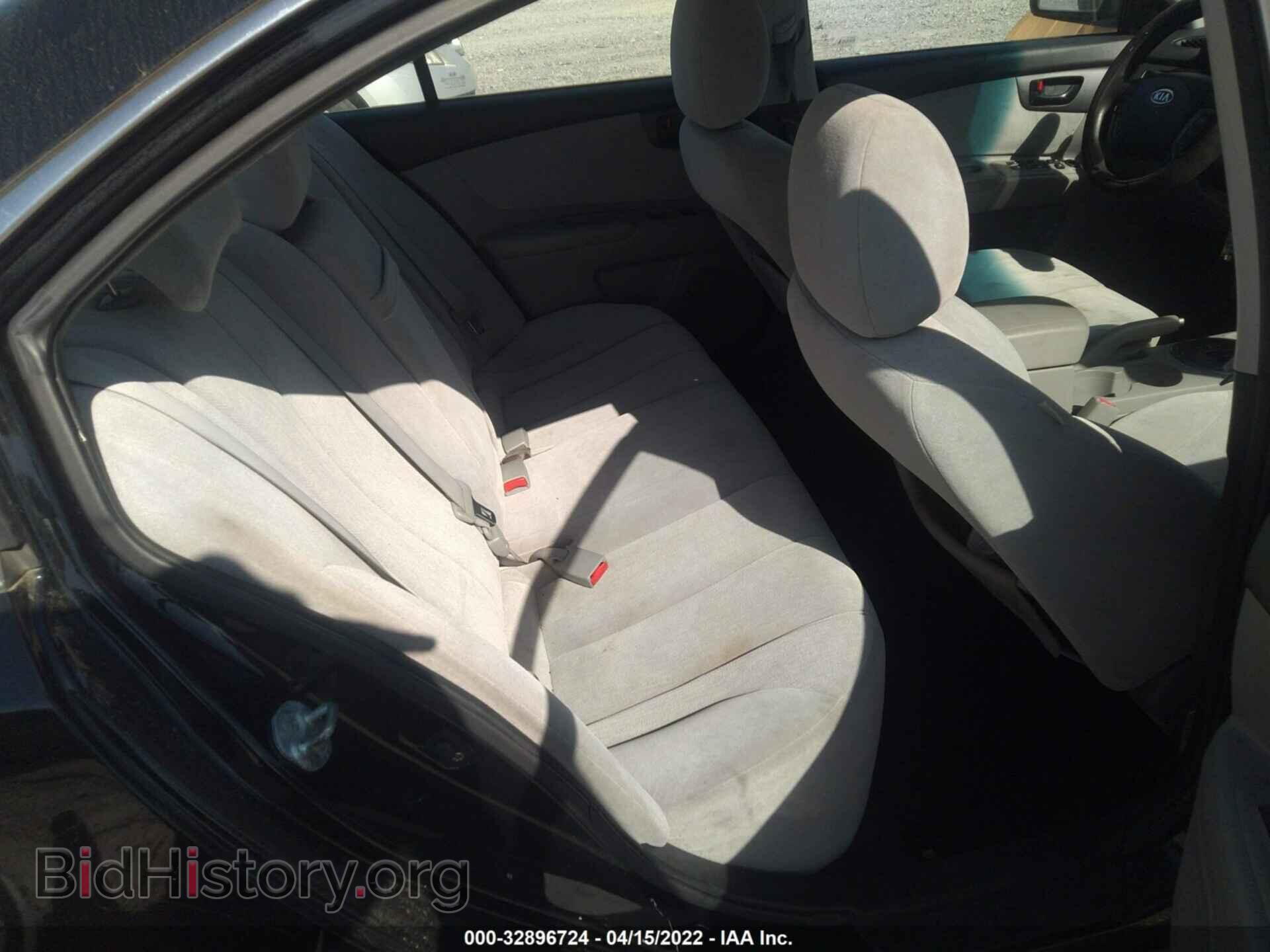2009 KIA OPTIMA - VIN: KNAGE228895319819 - Фото 8