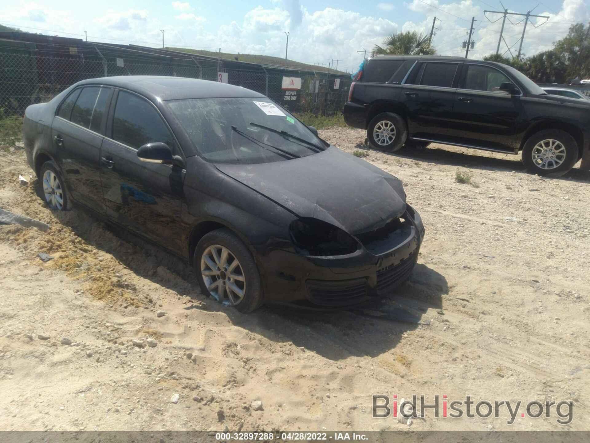 Photo 3VWRX7AJ6AM161807 - VOLKSWAGEN JETTA SEDAN 2010