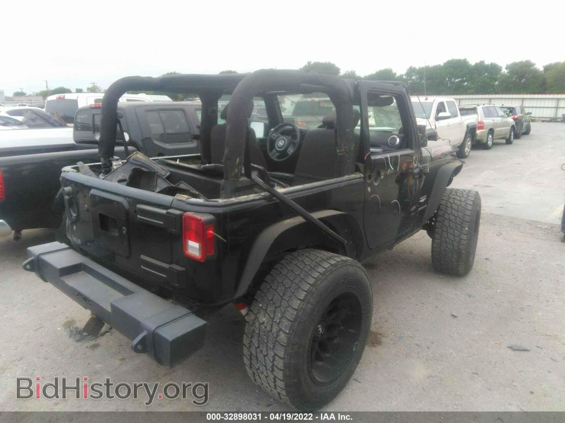 2011 JEEP WRANGLER - VIN: 1J4AA5D10BL554992 - Фото 4